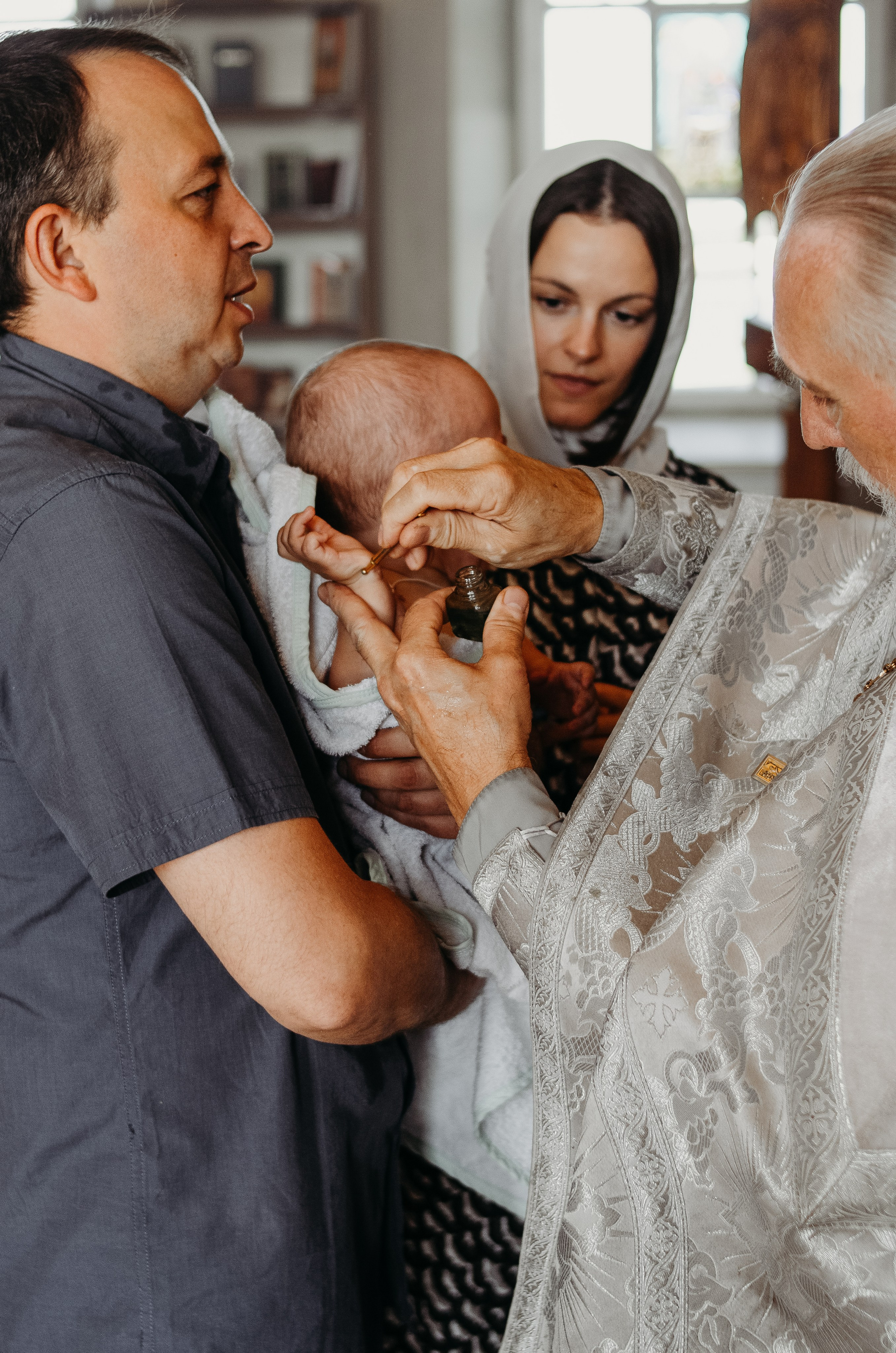 Таинство крещения Лев. Семейный фотограф Москва, Люберцы, Петрозаводск