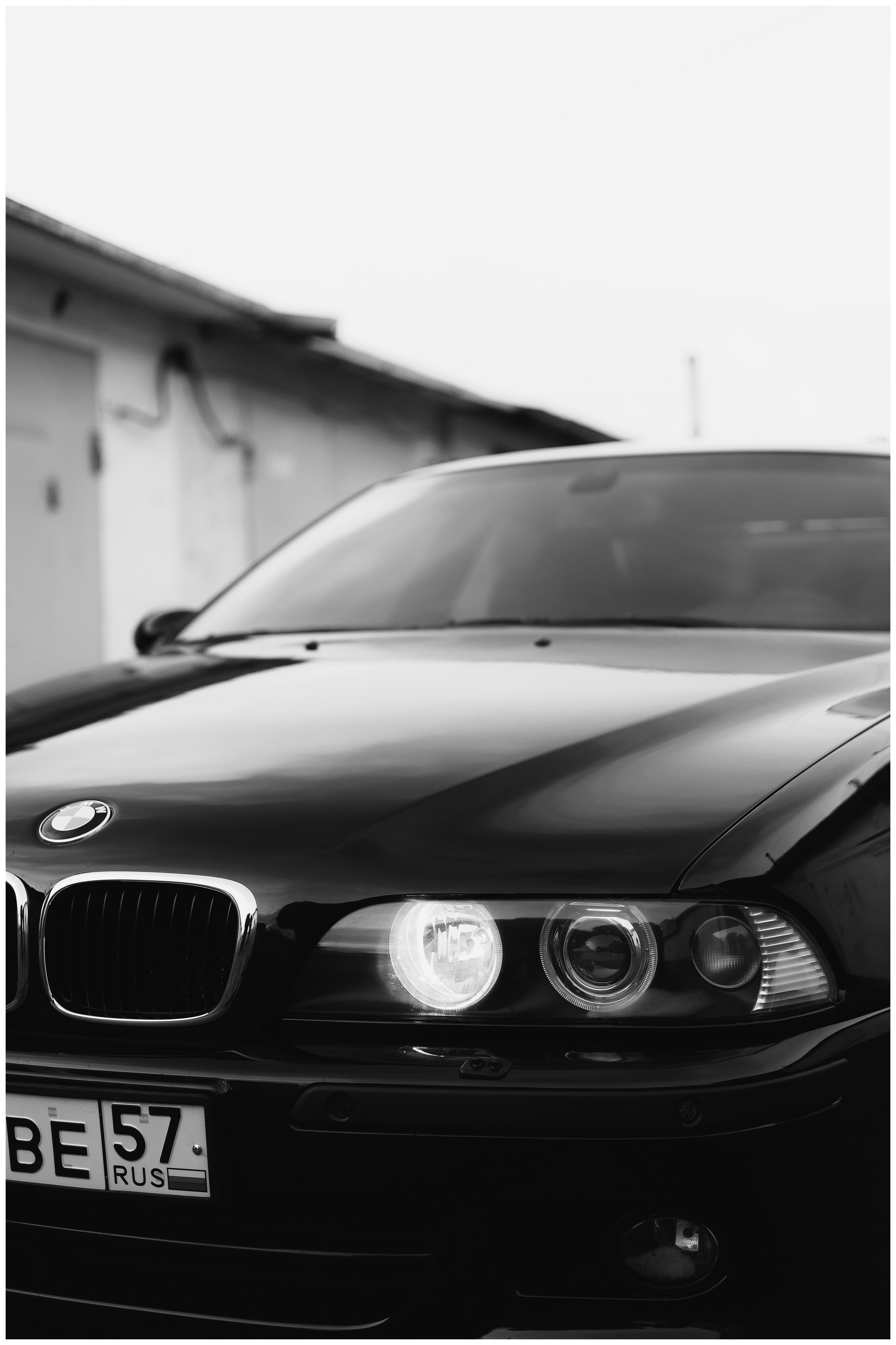 Богдан и Михаил. Портретный фотограф в Орле. Готовые фото за 3 дня! Помощь в позировании. Советы по организации