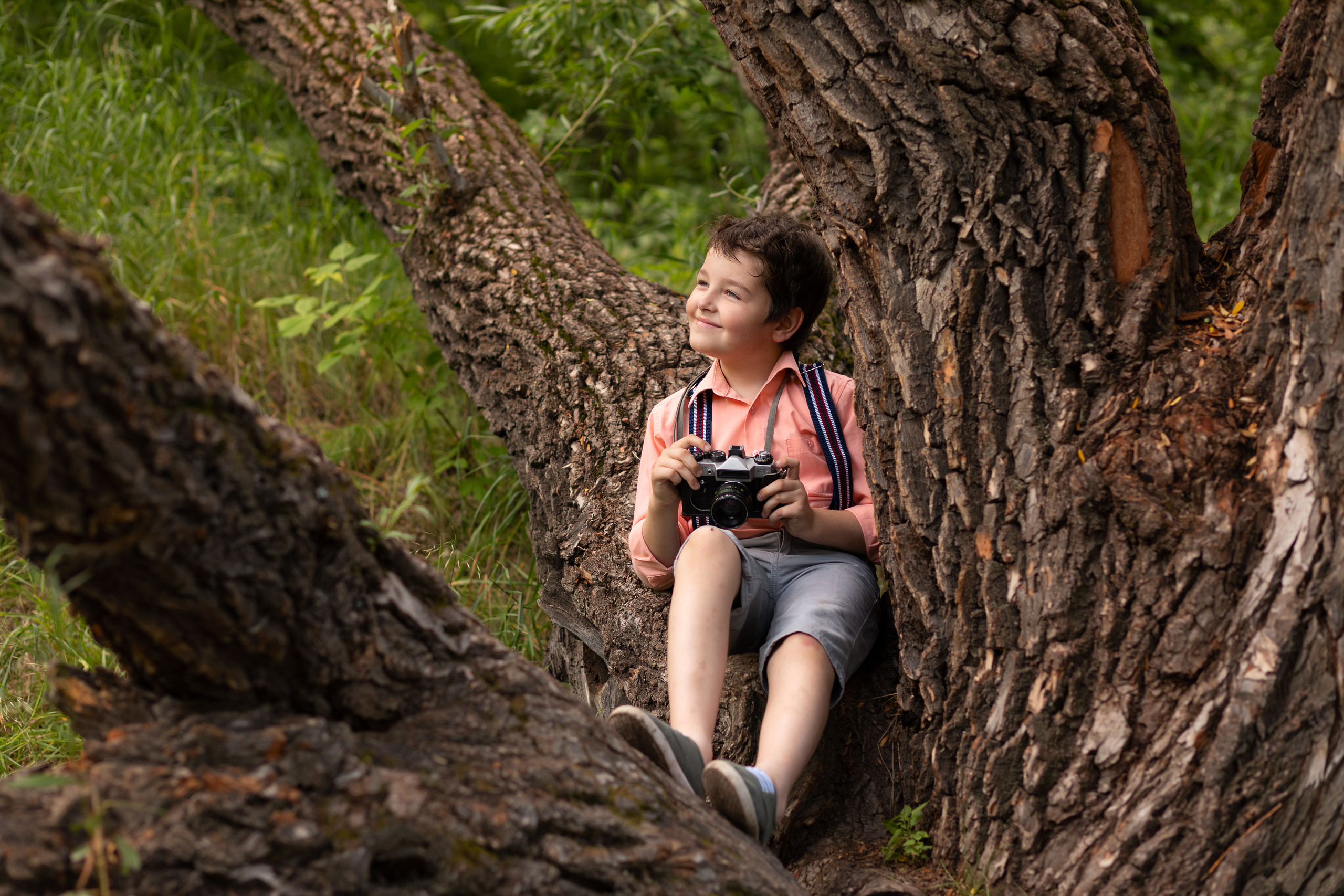 Юный фотограф. Фотограф Анна Телекаева, выпускные альбомы, семейные и репортажные съемки в Омске