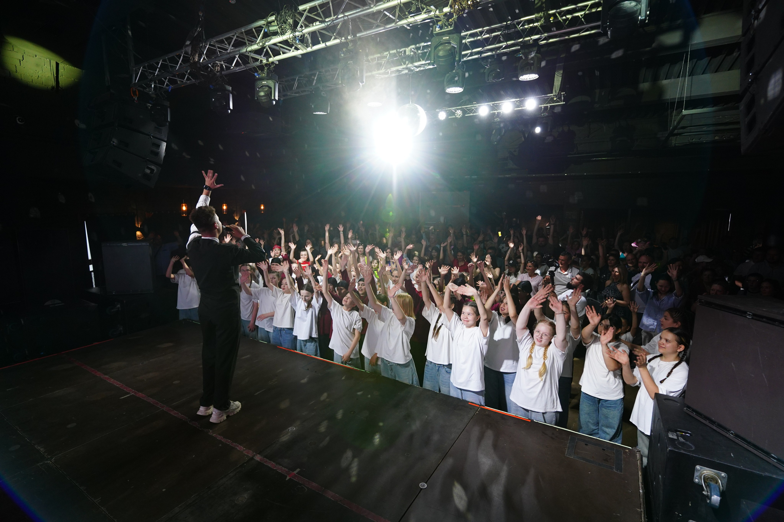 Отчетный концерт «Azali Dance». Pupov.png