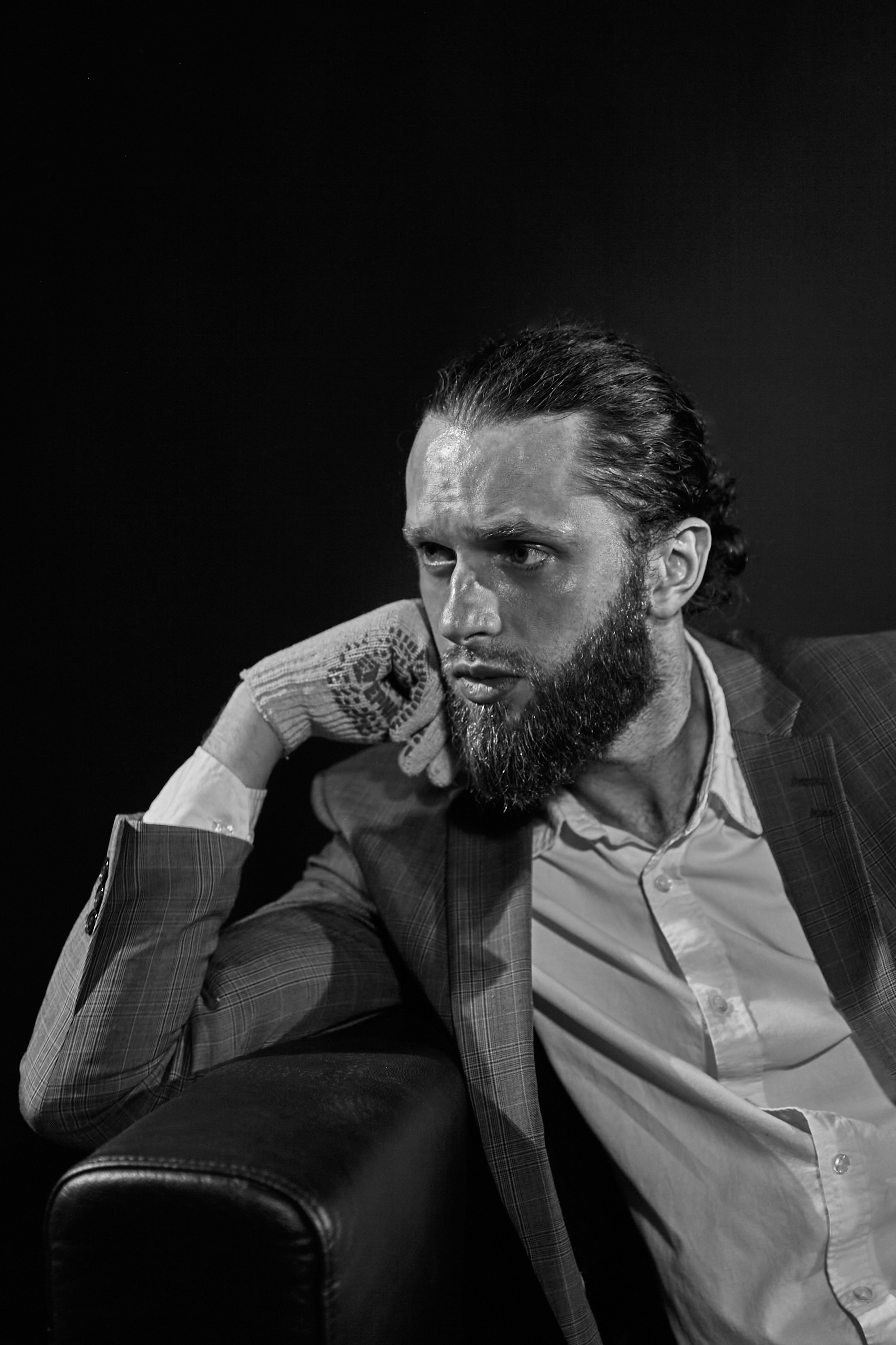 Чёрно-белые студийные портреты. Рекламный фотограф Санкт-Петербург Катерина Мишкель