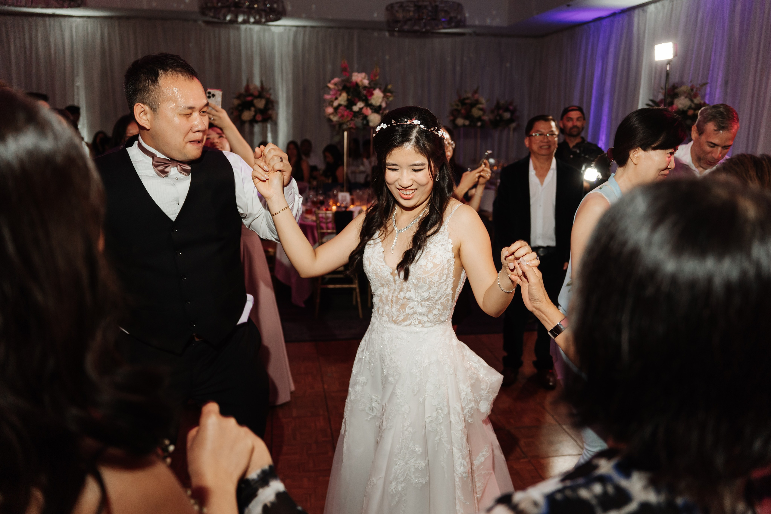 2025-08-16_AndreaChristopher. Ретушер Зенькевич Света