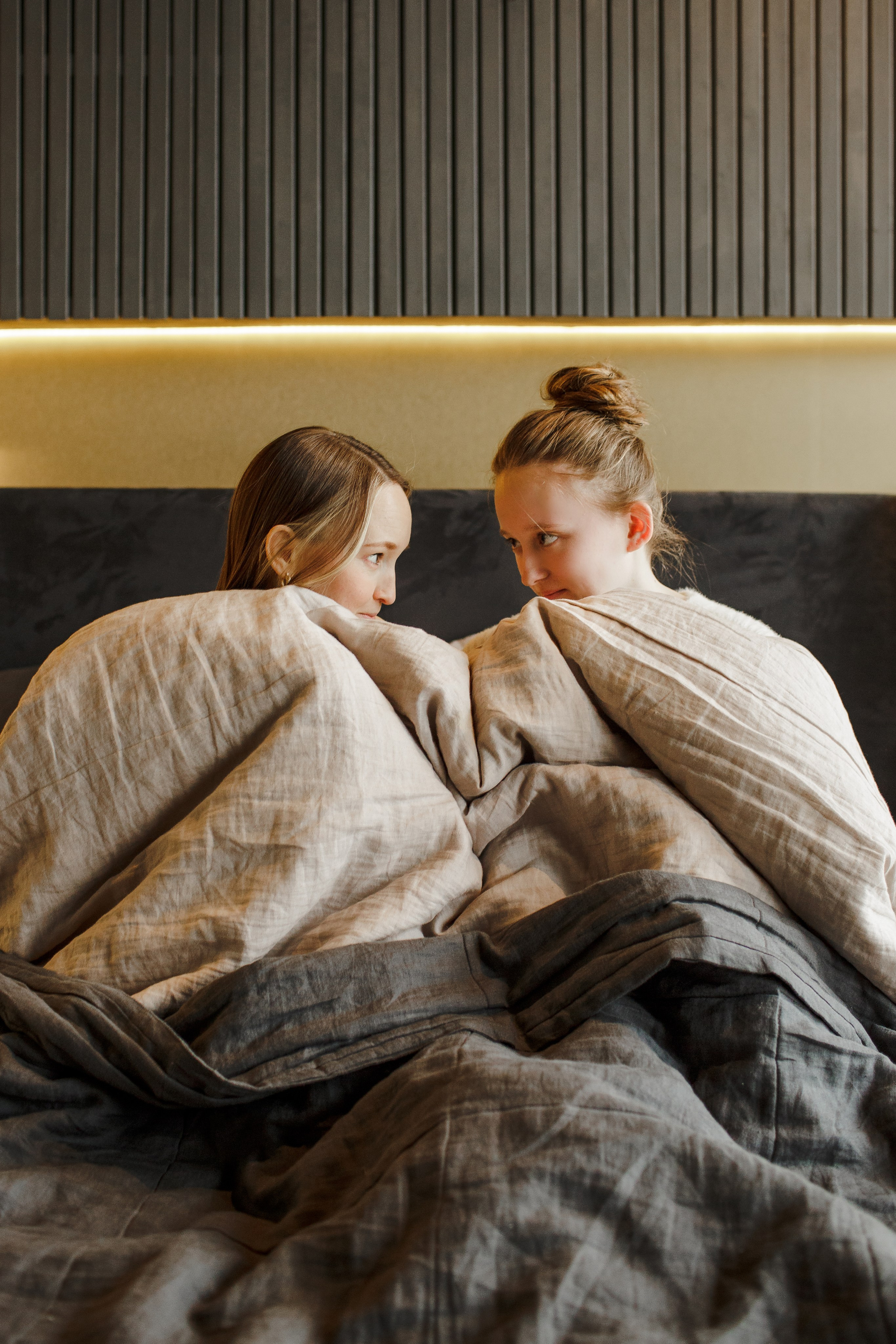 Семейная фотосессия в студии. Свадебный фотограф Кирилл Белый