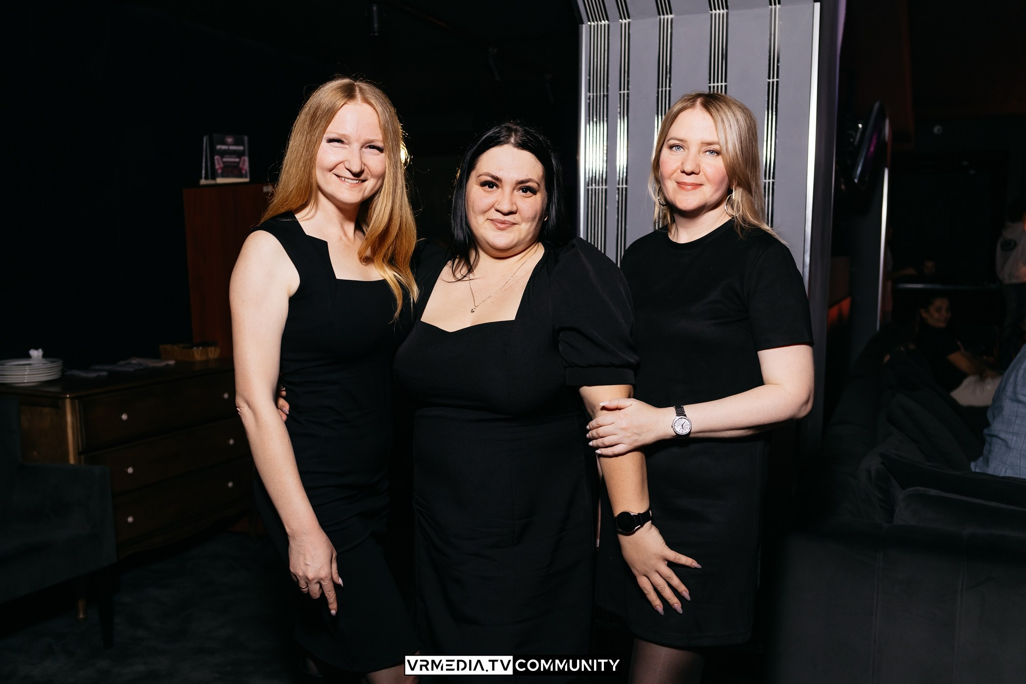 Вечер в караоке-баре «Volna»