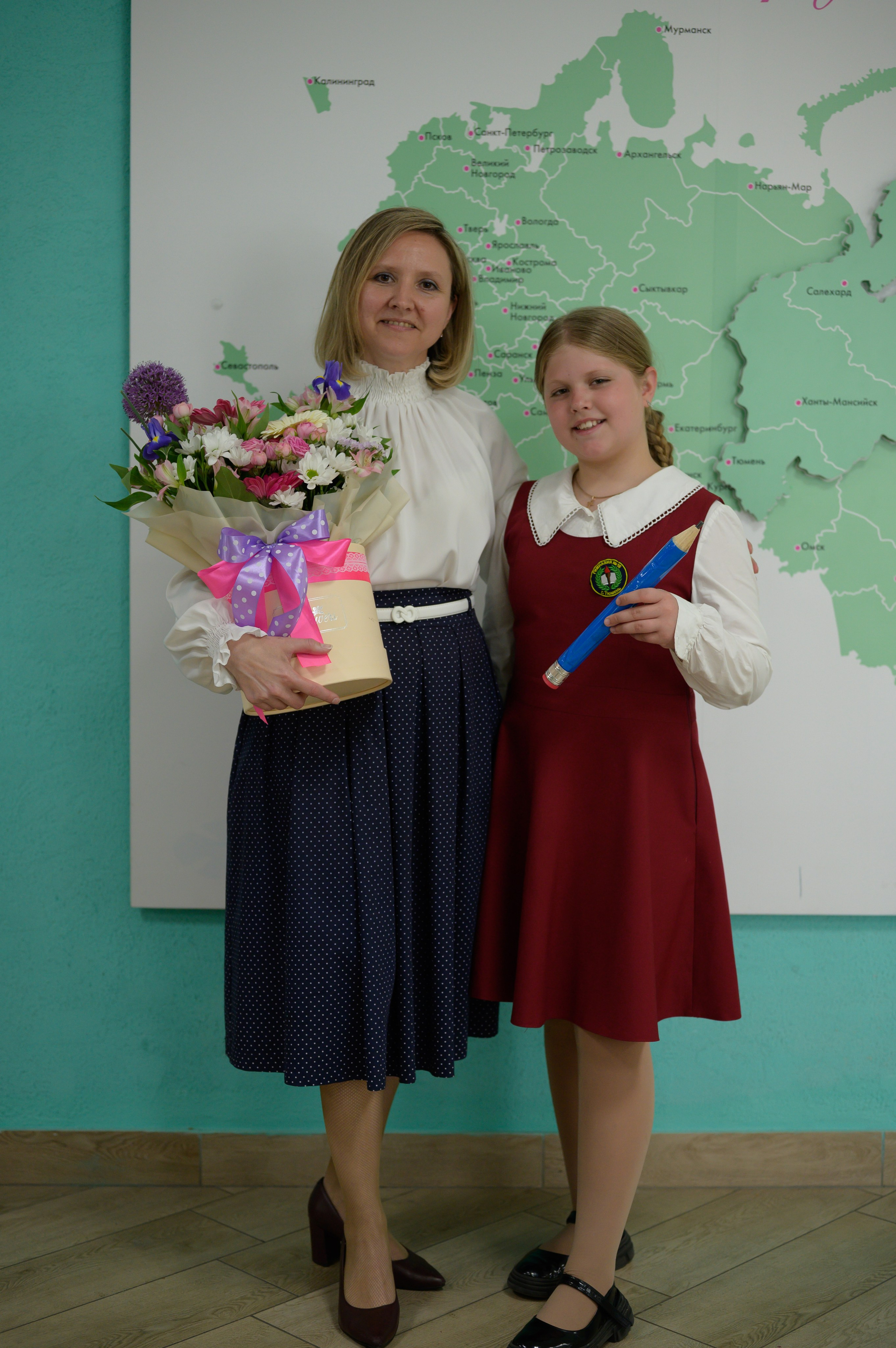 Выпускной 4Б гимназия № 16. Фотограф новорожденных, семейный детский в Тюмени Татьяна Морозова