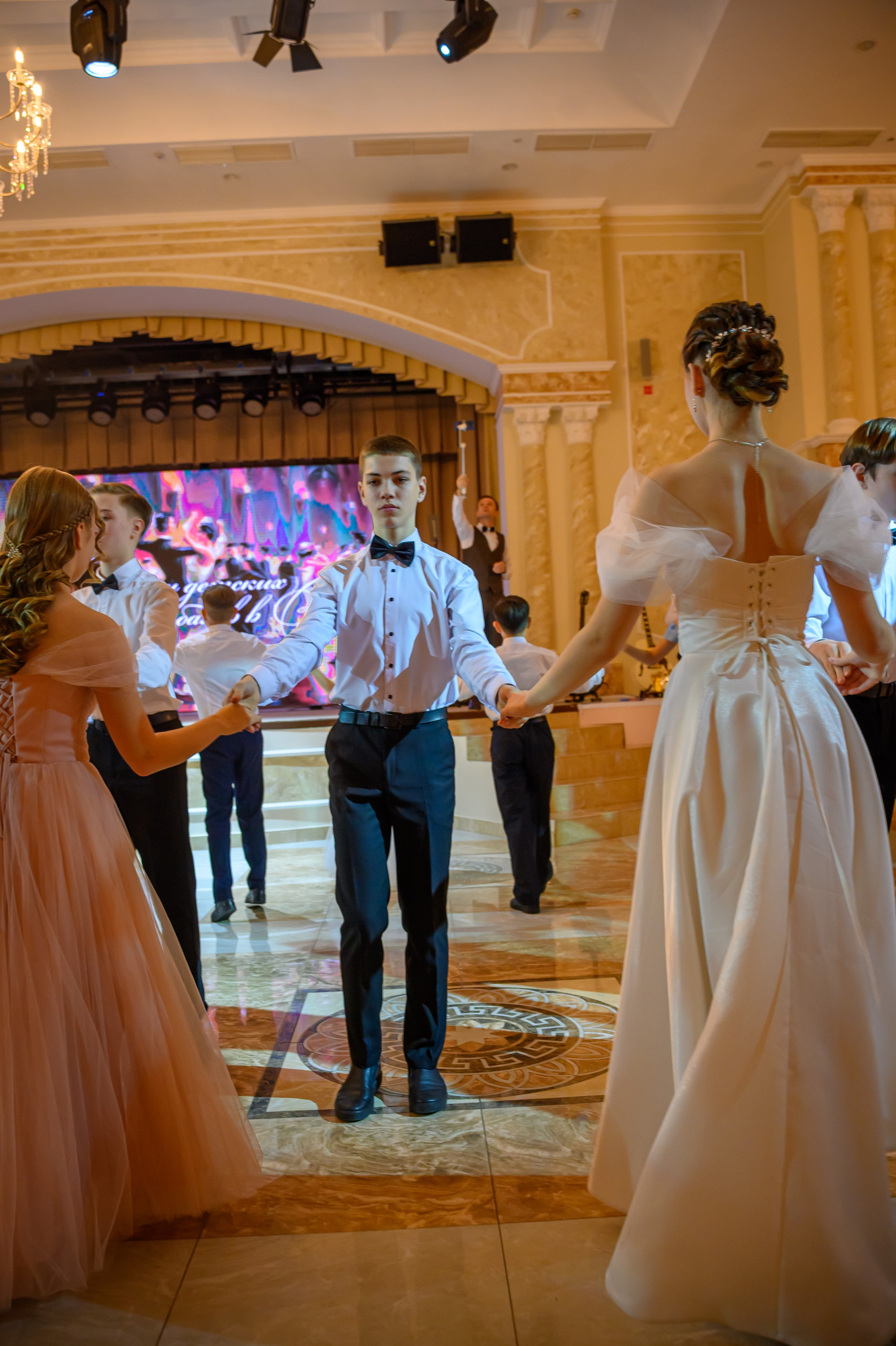 Бал ФМШ 7 класс. Фотограф новорожденных, семейный детский в Тюмени Татьяна Морозова