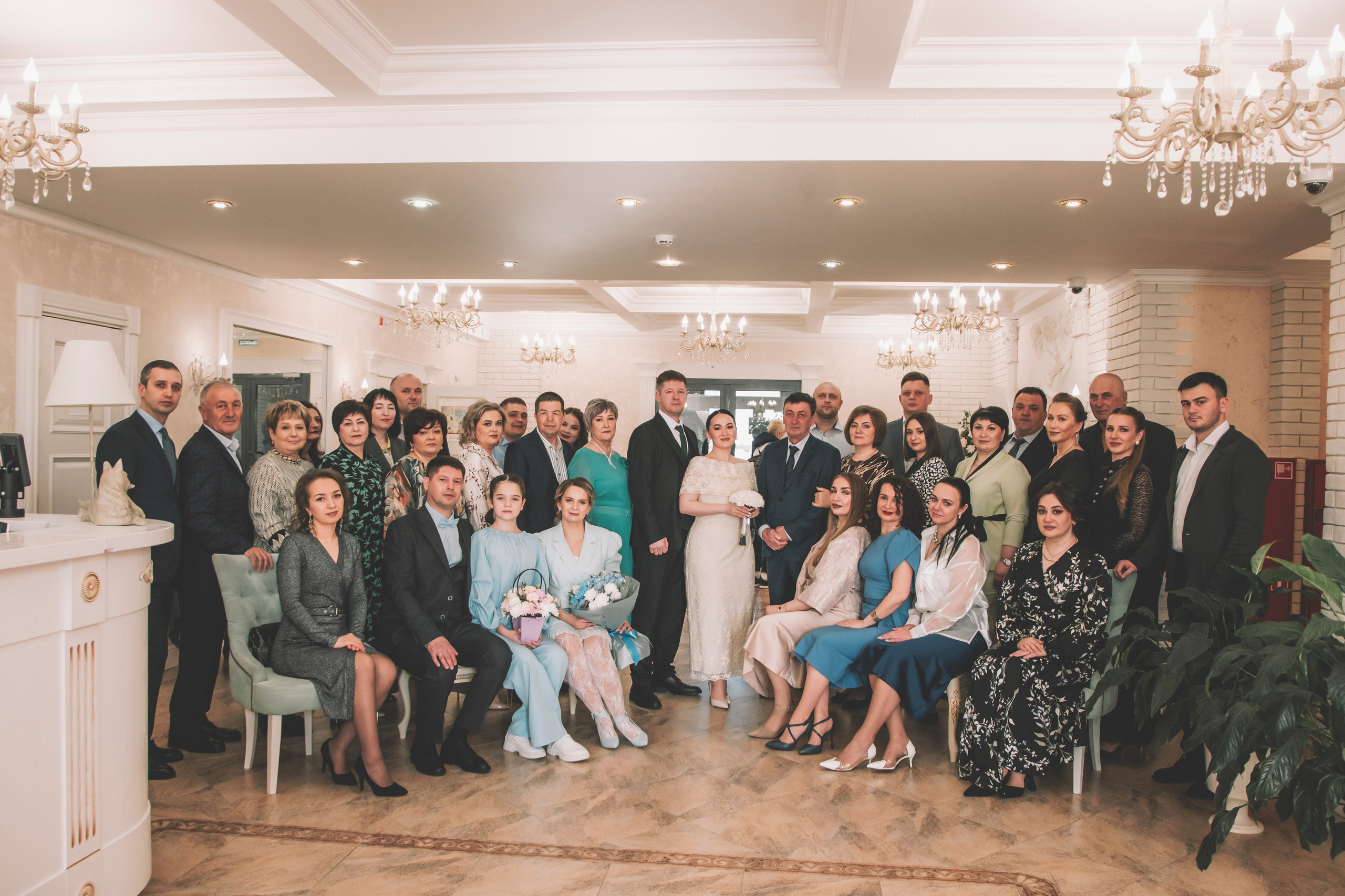 26.04.2025 (Фотосессия, роспись в Онии + фото с банкета). Семейный и свадебный фотограф Губкинский и Ставрополь