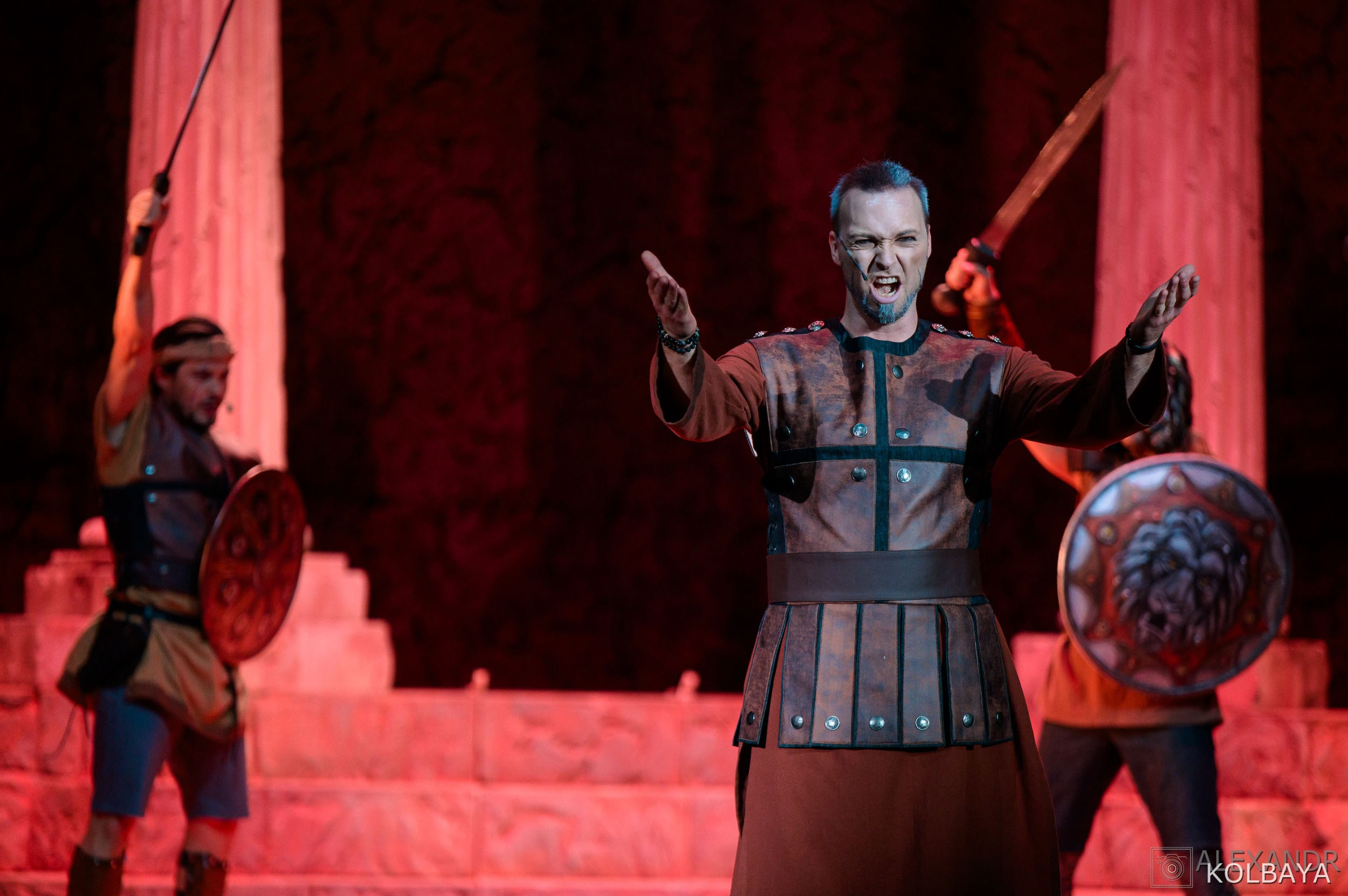 Фоторепортаж со спектакля Гладиатор в Театре Терезы Дуровой. Концертный и театральный репортажный фотограф в Москве Александр Колбая