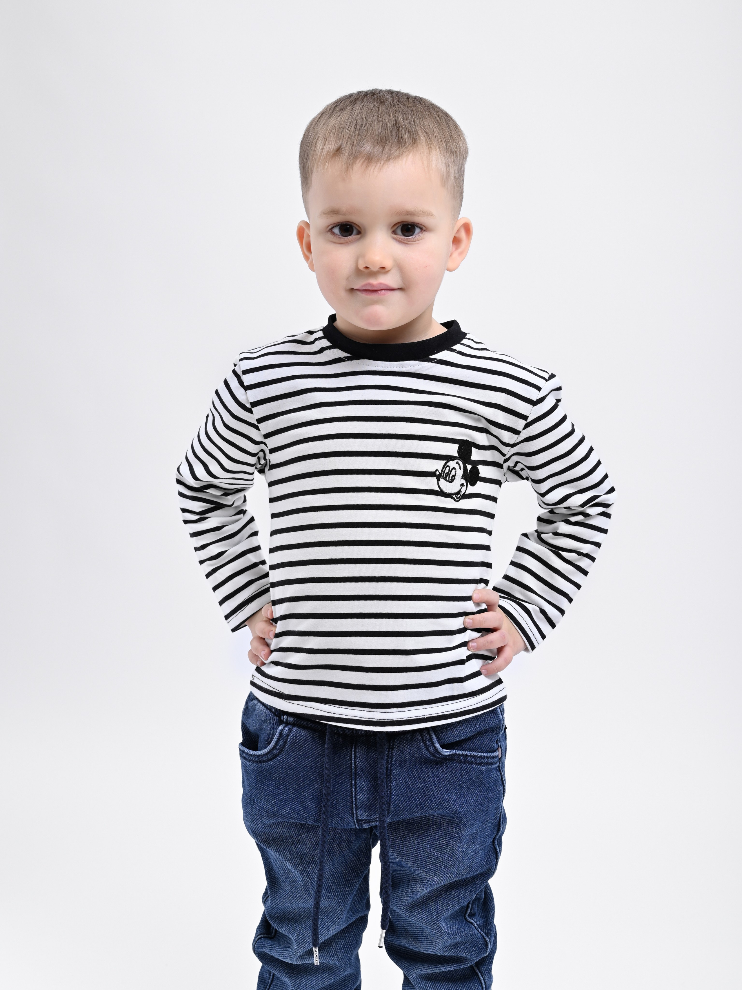 Детские костюмы. Предметный фотограф, фото для маркетплейсов Пятигорск, КМВ