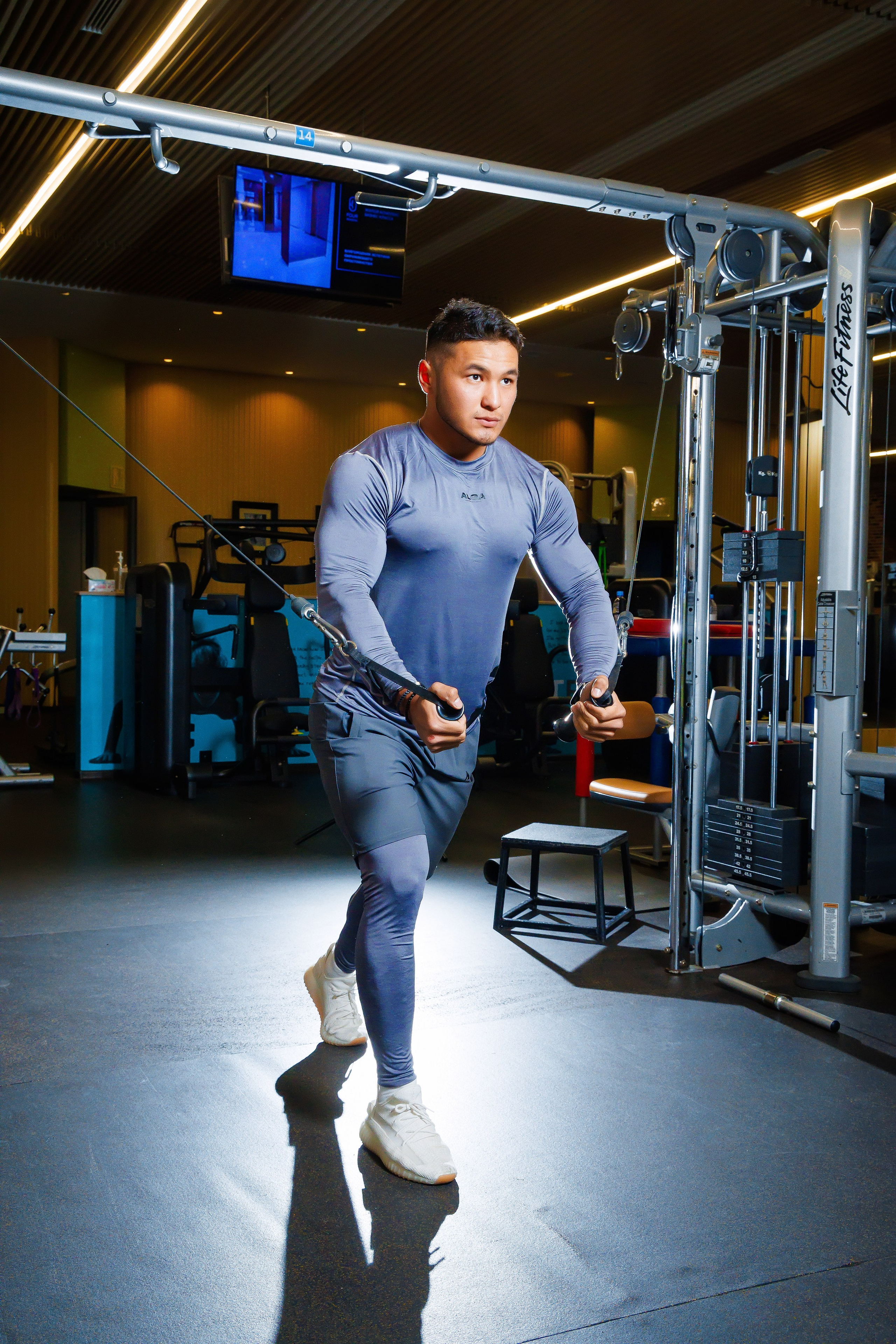 Спорт Зал Fitnespalace. Семейный и Свадебный фотограф в Астане Александр Астапов