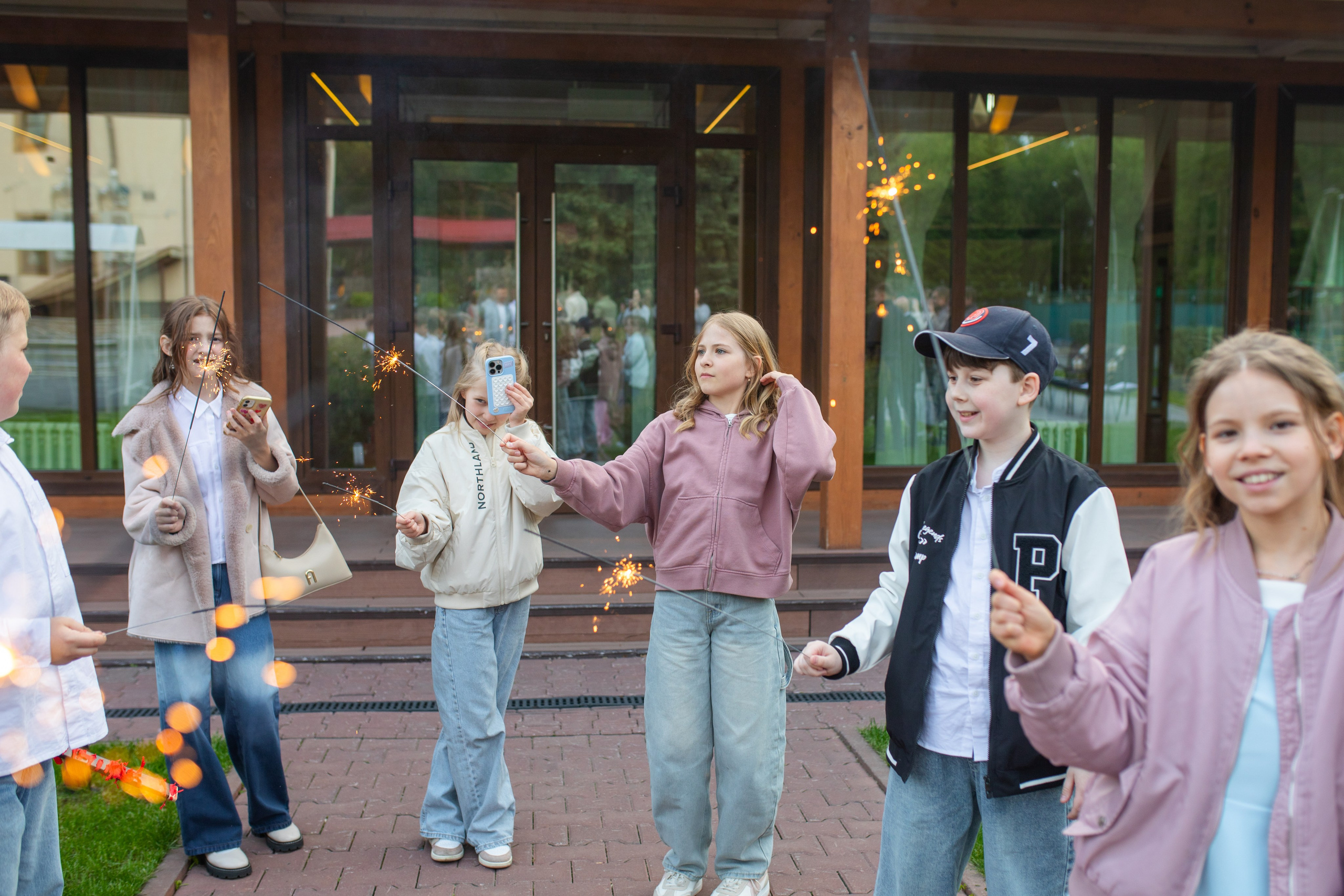 Выпуск 4 класс Сосновый бор. Фотограф в Новосибирске Ася Зверева