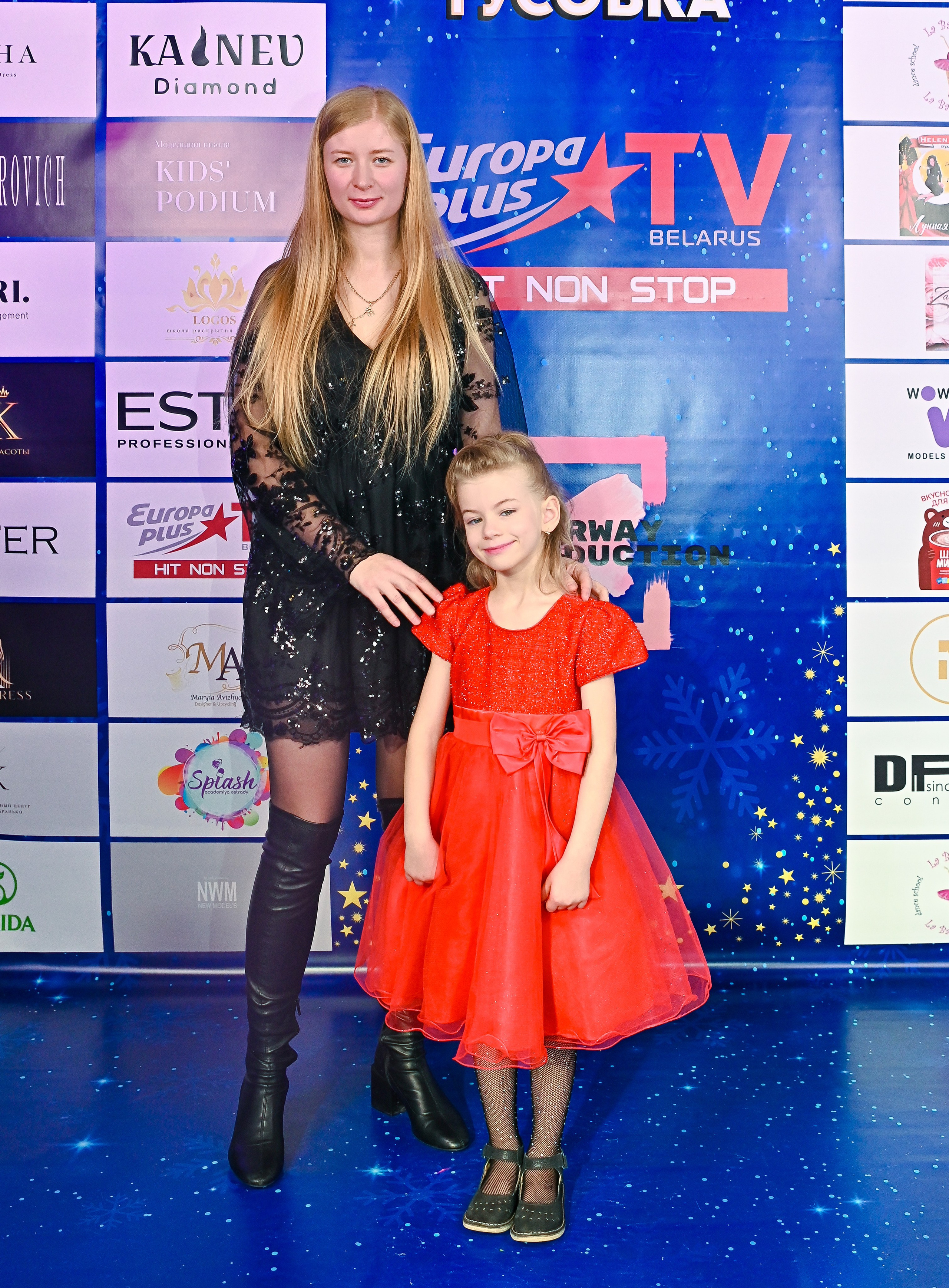 Большая новогодняя тусовка. Фотоуслуги, услуги фотографа, фотографирование важных событий