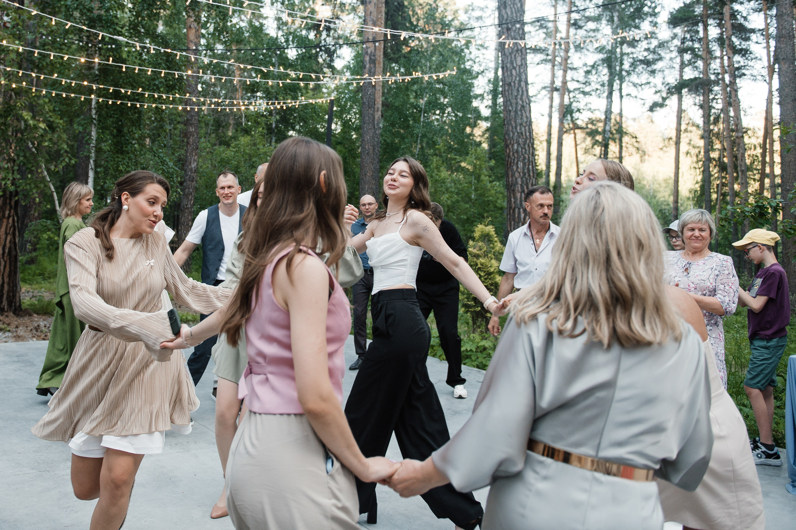 Вот такая заварушка. Свадебный фотограф Саша Базенко