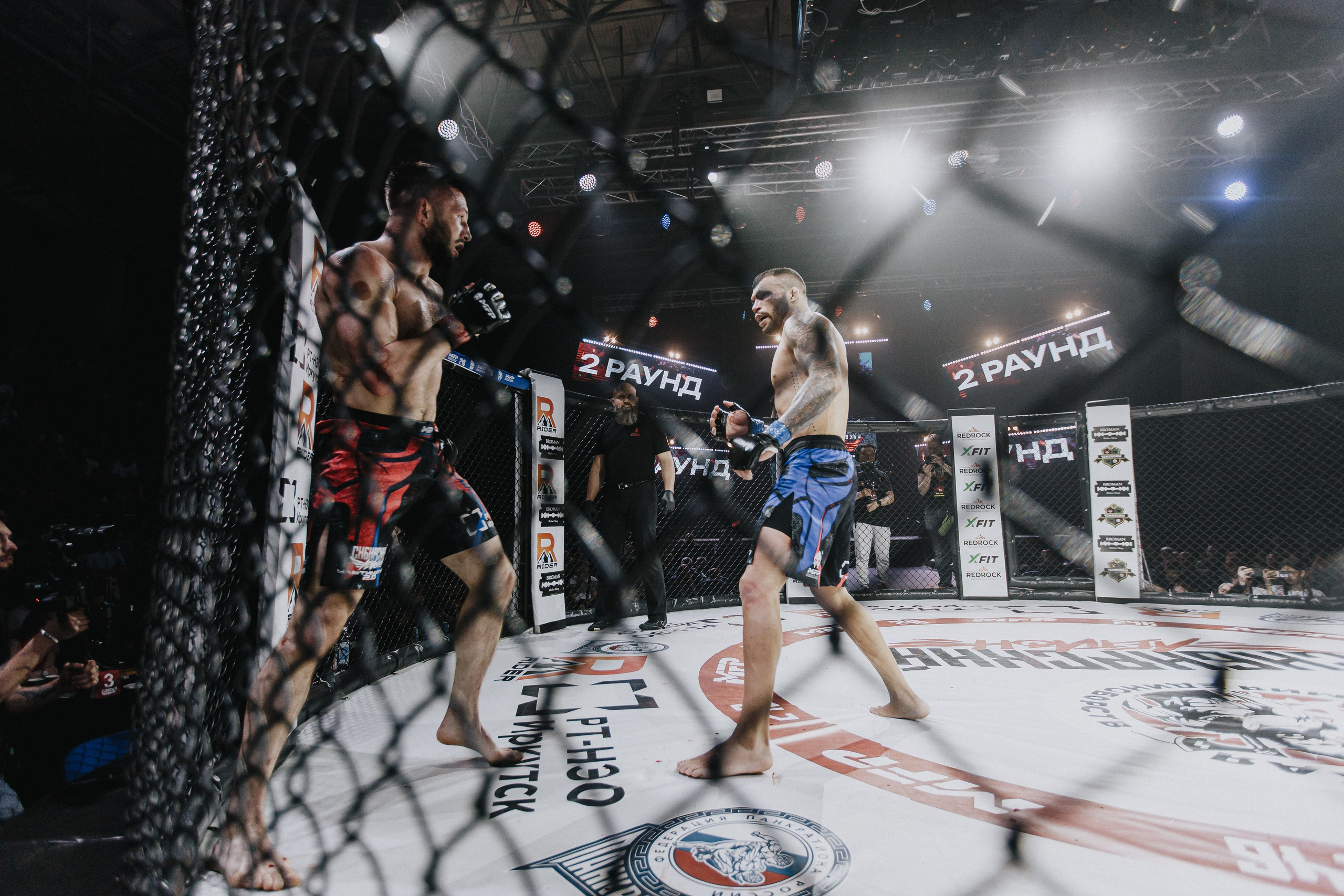 MFP246 МАКСИМ БУТОРИН VS МАРСИО БРЕНО. Фотограф Иркутск Антипин Сергей