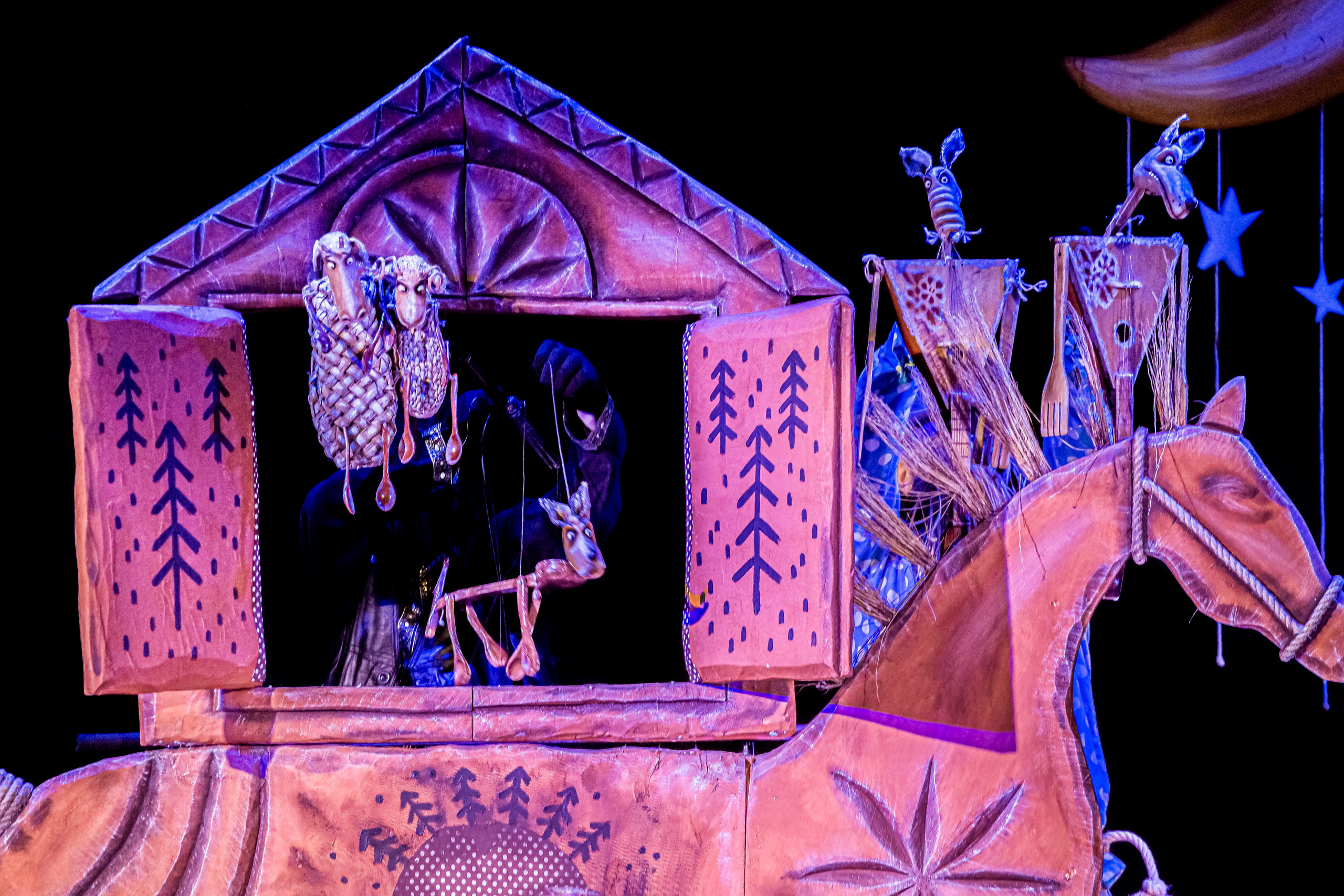 Лапотные сказки спектакль театра Саквояж. Фотограф в Сочи Юрий Шептаев