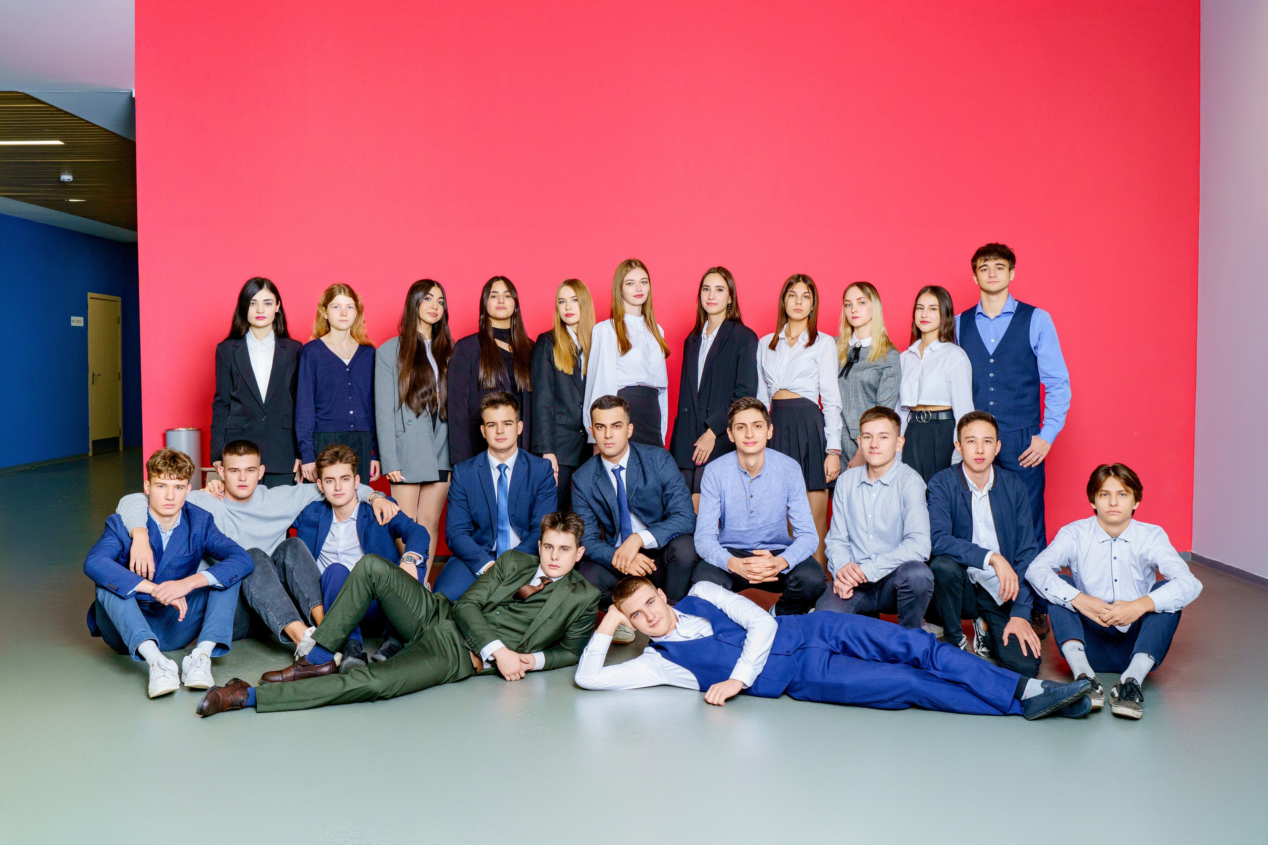 ОБЩЕЕ ФОТО КЛАССА И ВИНЬЕТКА. Школьная фотостудия «Like Moment» в Строгино