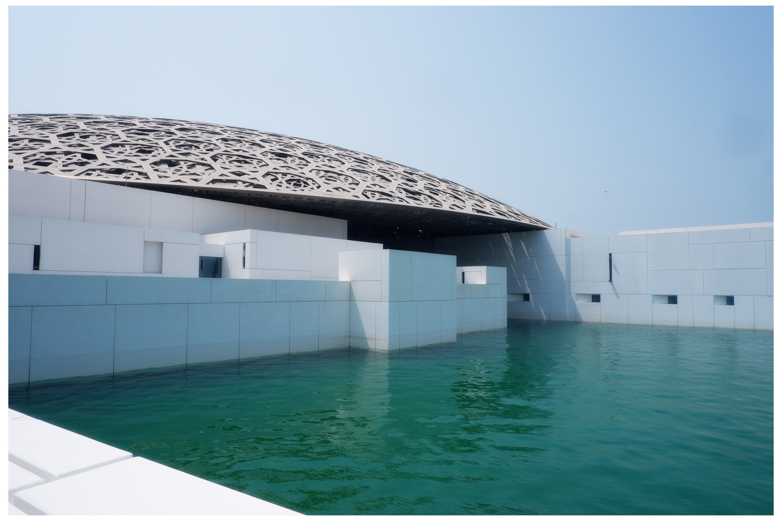 UAE. ANNA — PHOTOGRAPHER