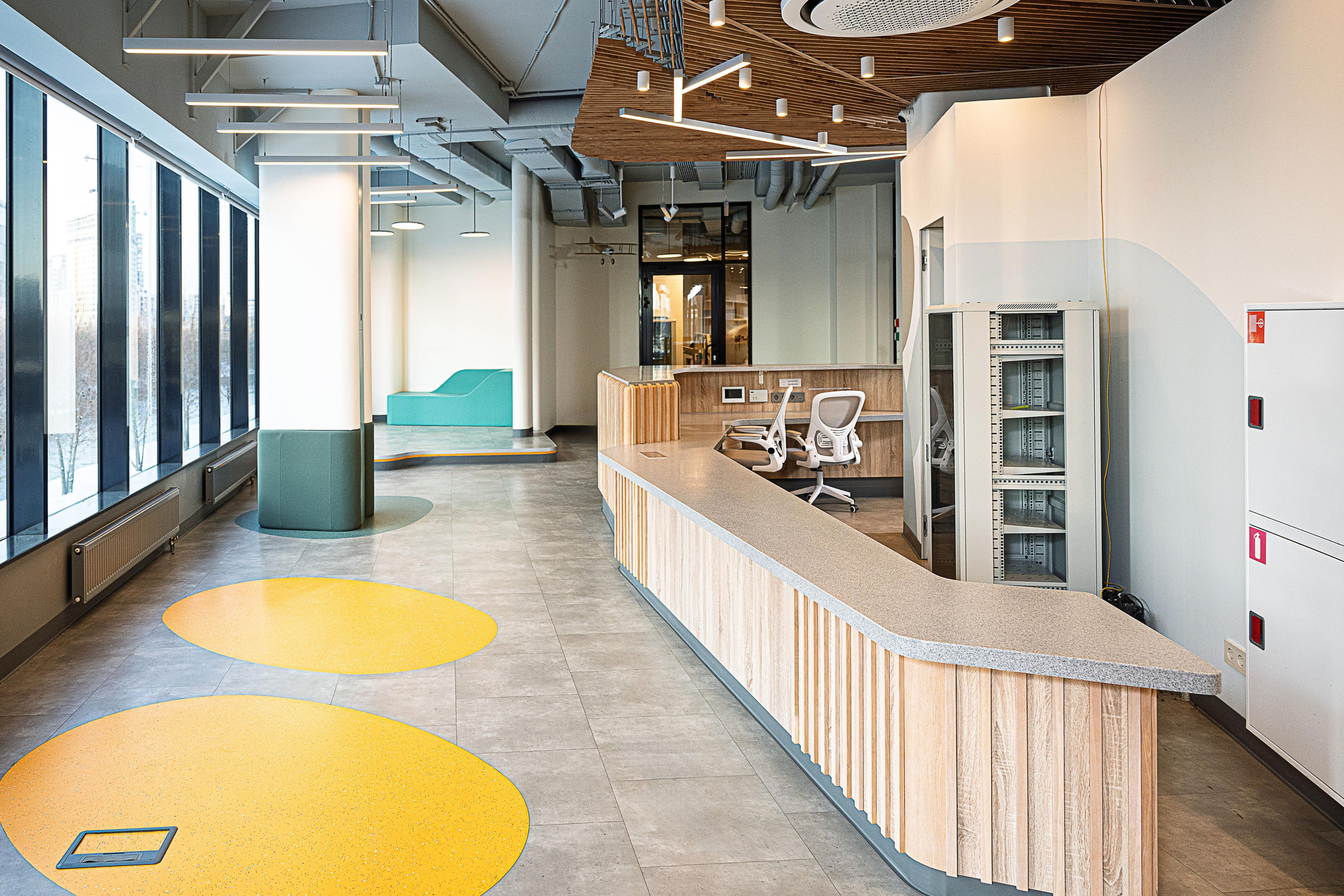 Профессиональная интерьерная фотосъемка в&nbsp;Екатеринбурге, Москве и&nbsp;других городах: офисы, квартиры, коттеджи и&nbsp;здания. Качественные фото для продажи, аренды и&nbsp;рекламы, выезд фотографа, ретушь