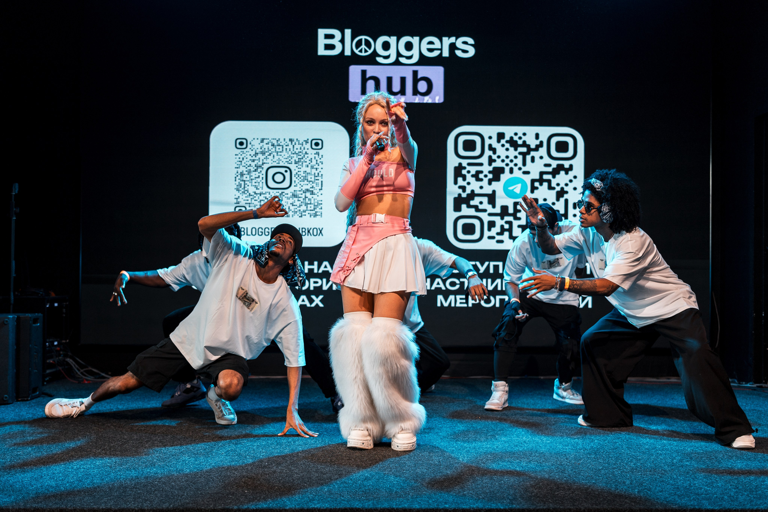 Bloggers Hub. Shevelev Nikita Photography