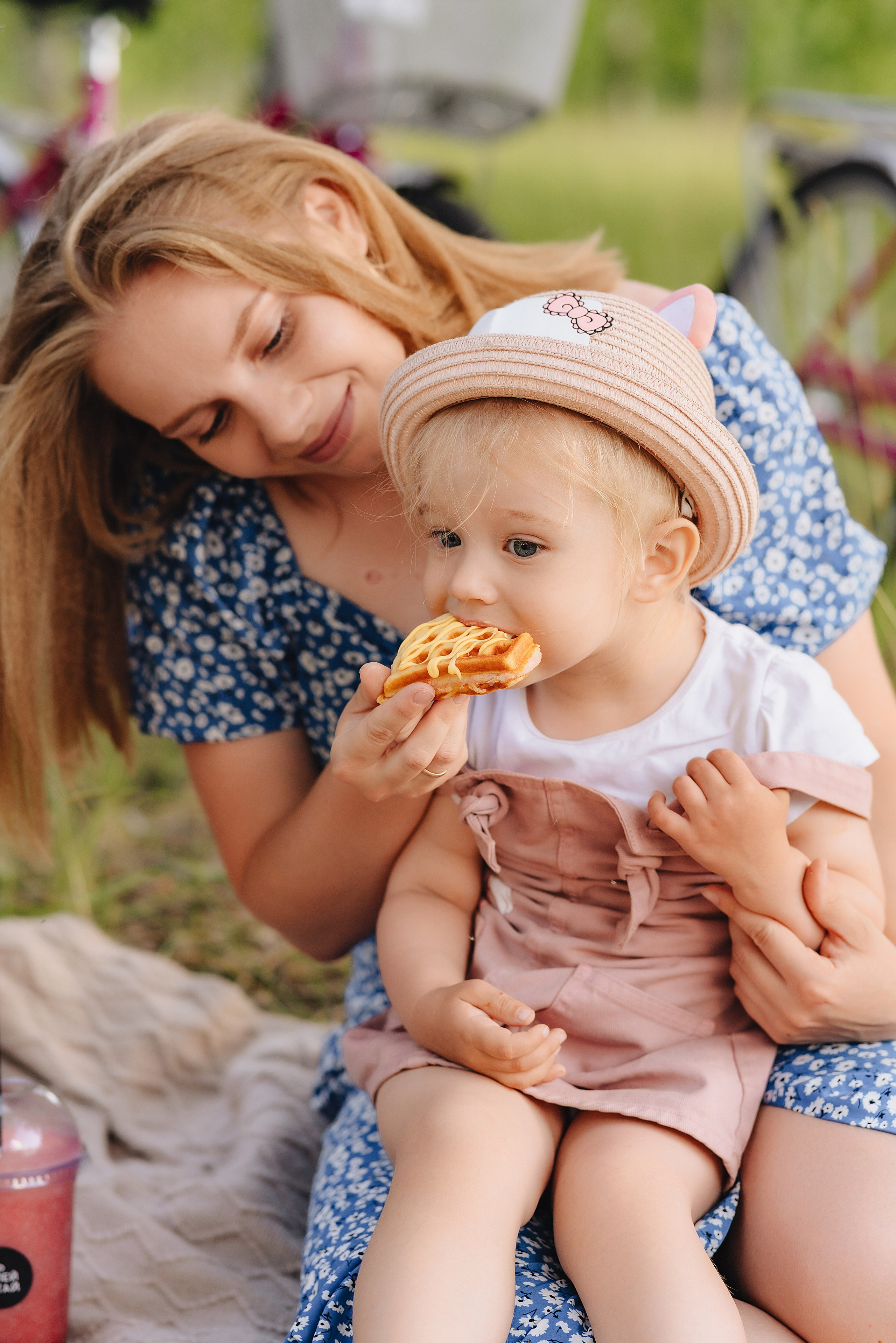 Семейная прогулка | Съемка для кофейни. Фотограф Карина Шмулёва. Воронеж и область