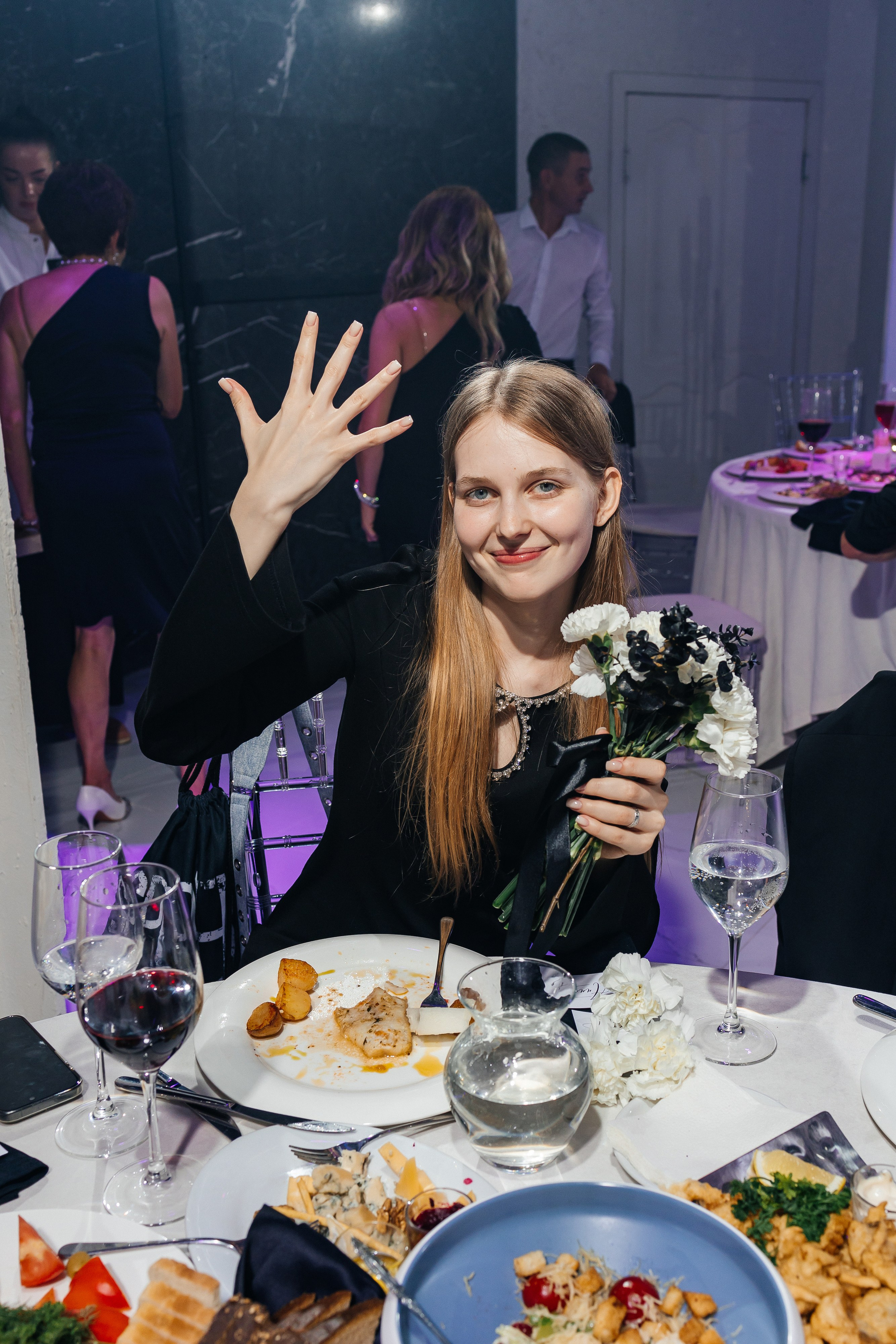 Романтическая фотосессия в исторической усадьбе. Олег Сверчков | Свадебный фотограф Вологда