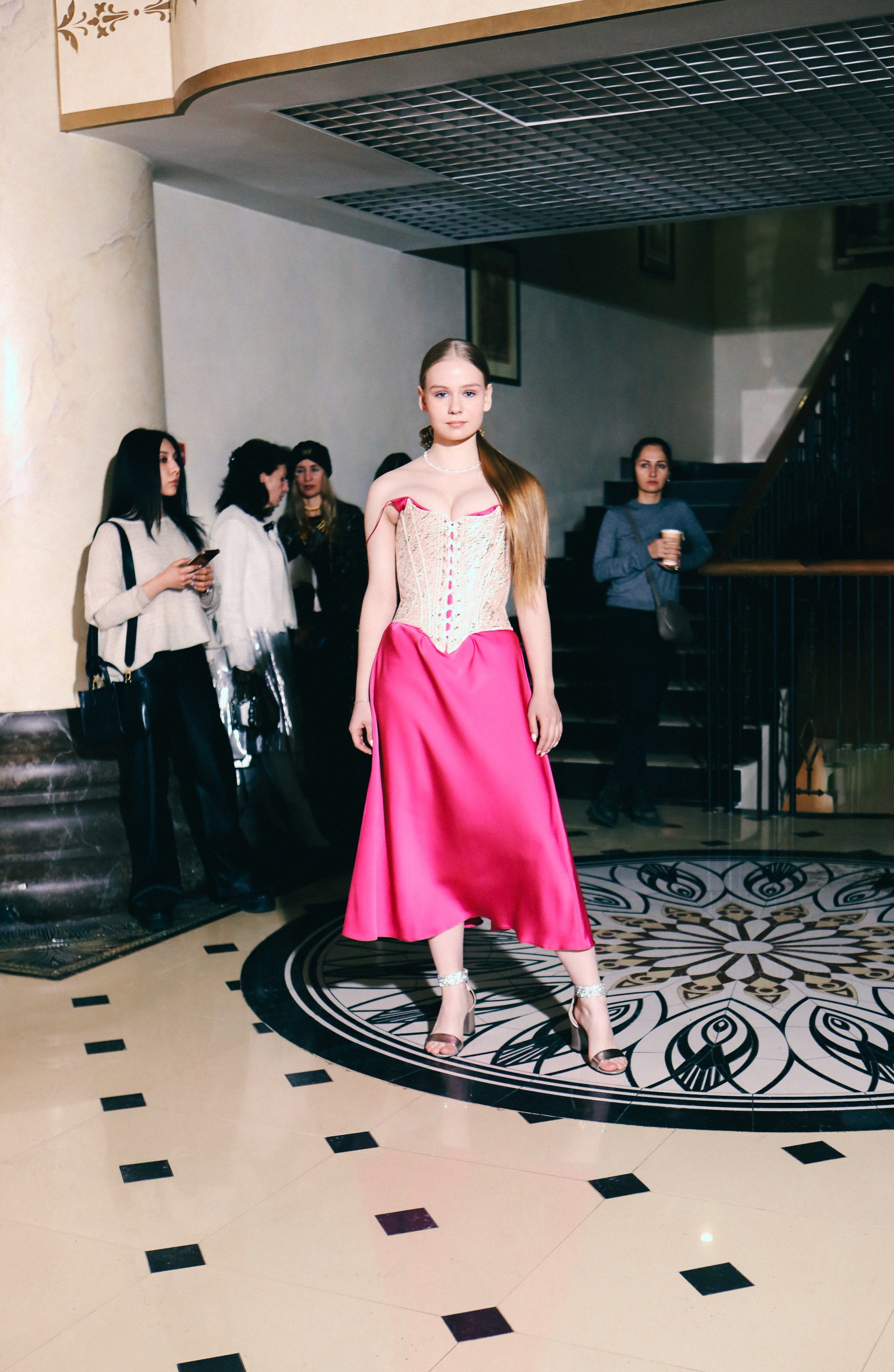 ЦГД. Показ 09.12. Fashion Фотограф в СПб Yana Kochkina