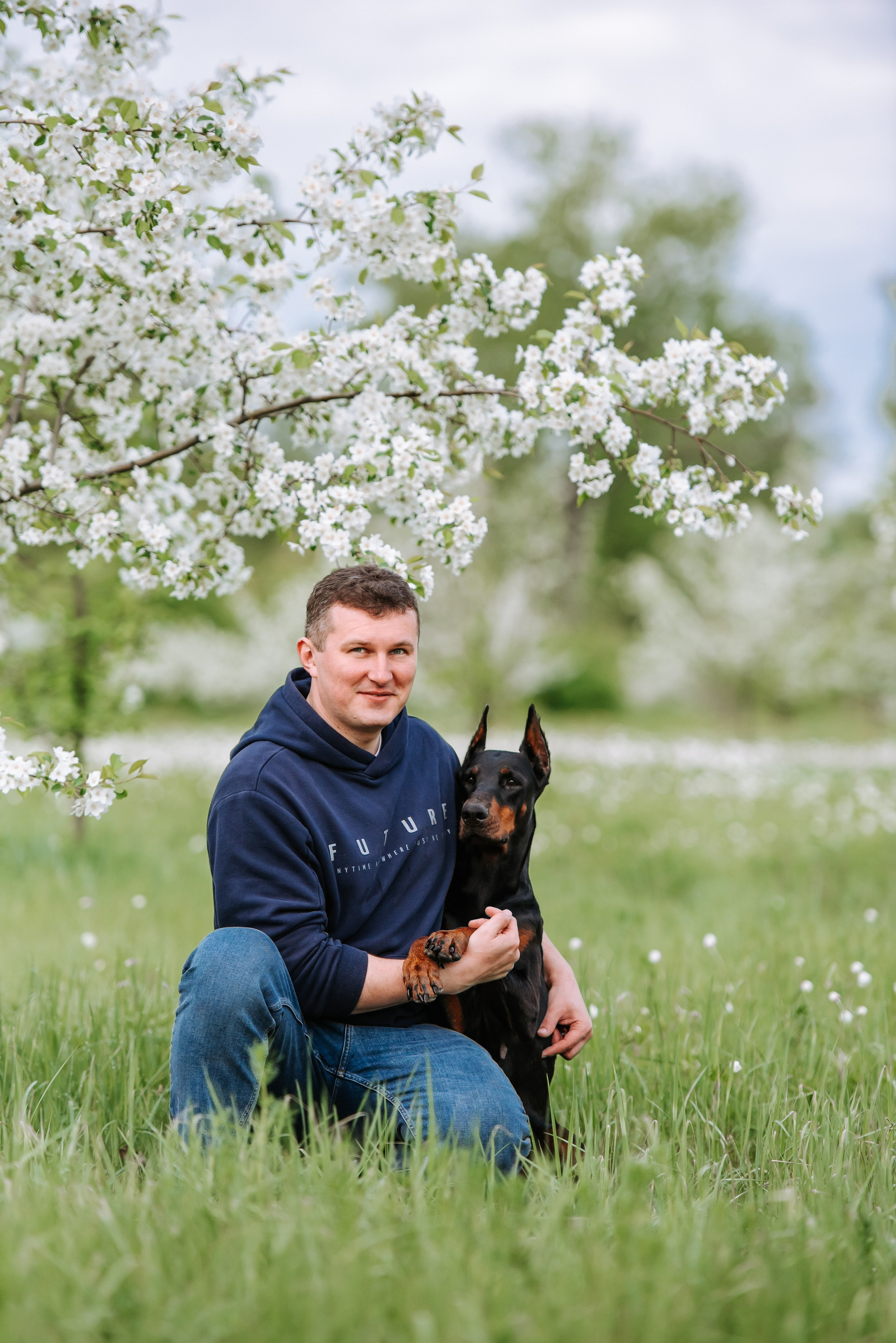 Цветение с доберманами. Фотограф Диана Оленина Красноярск / Братск