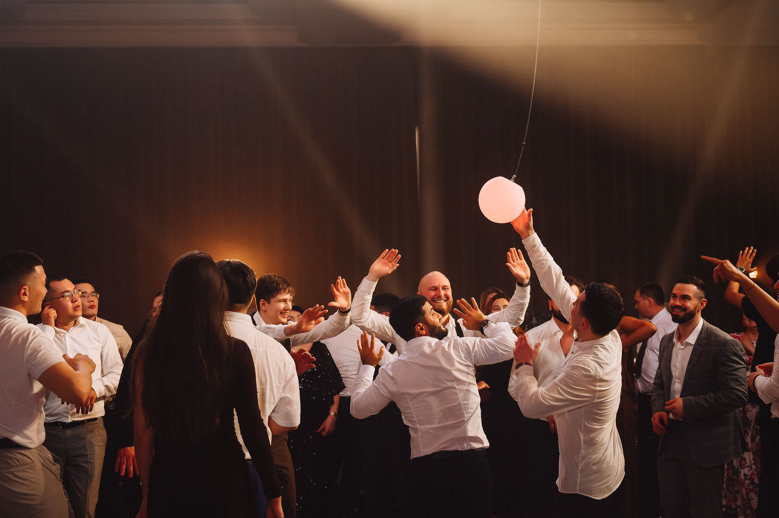 Национальная свадьба в Marshal Grand Hall. Евгений Нисковских — свадебный и репортажный фотограф в Тюмени