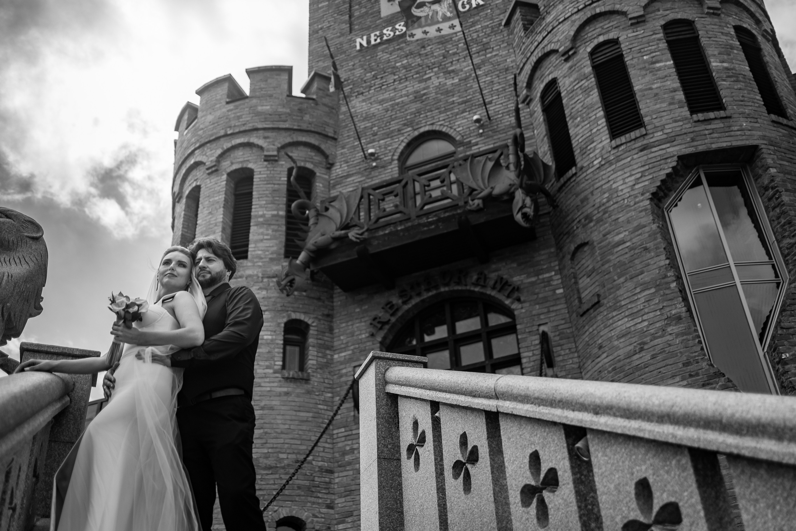 Евгений Саранцев, президент мотоклуба «Garage 13 MCC» и прекрасная Ирина. Фотограф Елена Медок Калининград