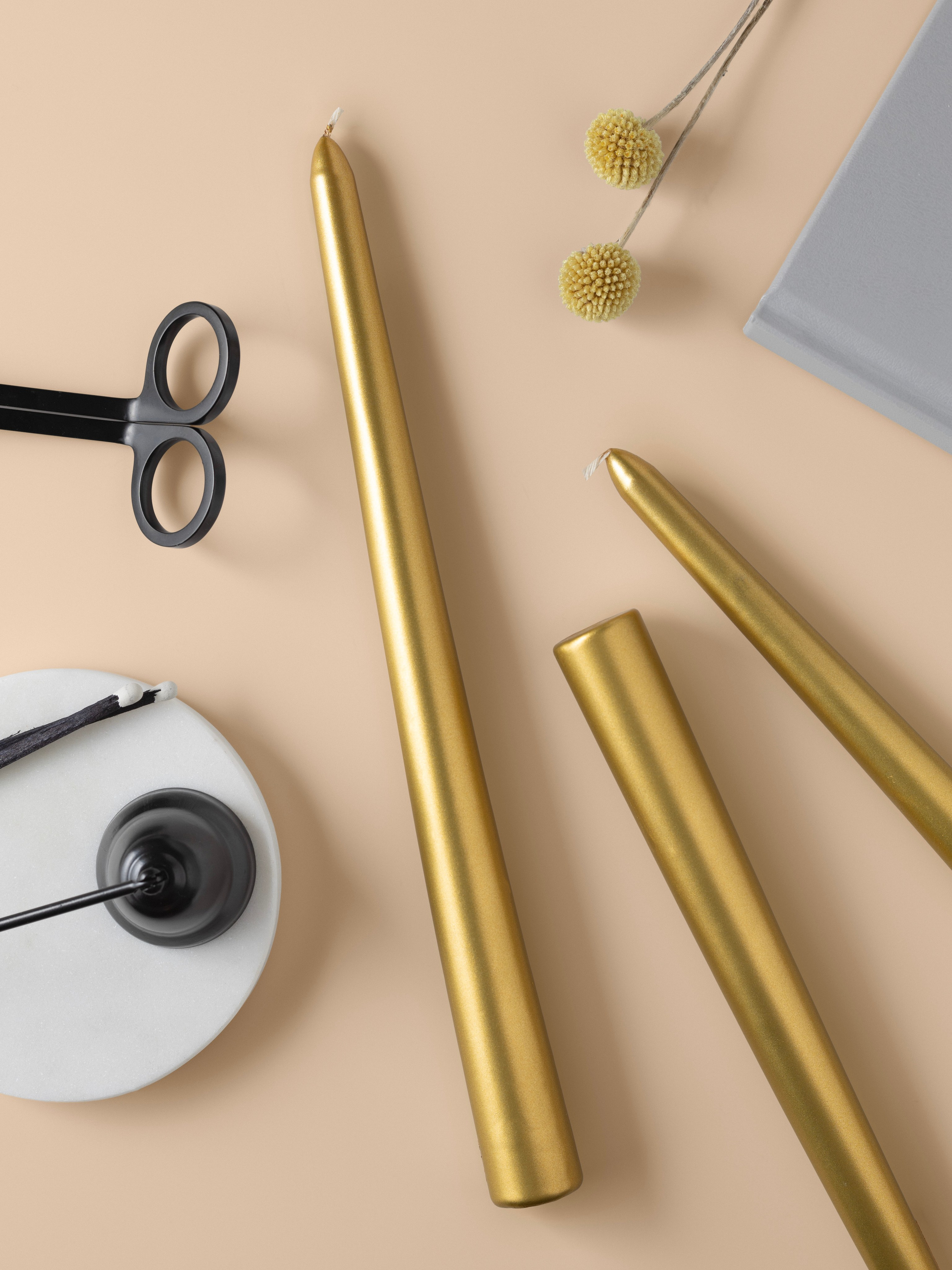 Свечи формовые из парафина. Предметный фотограф Северова Екатерина | Профессиональная предметная съёмка фото и видео в Санкт-Петербурге