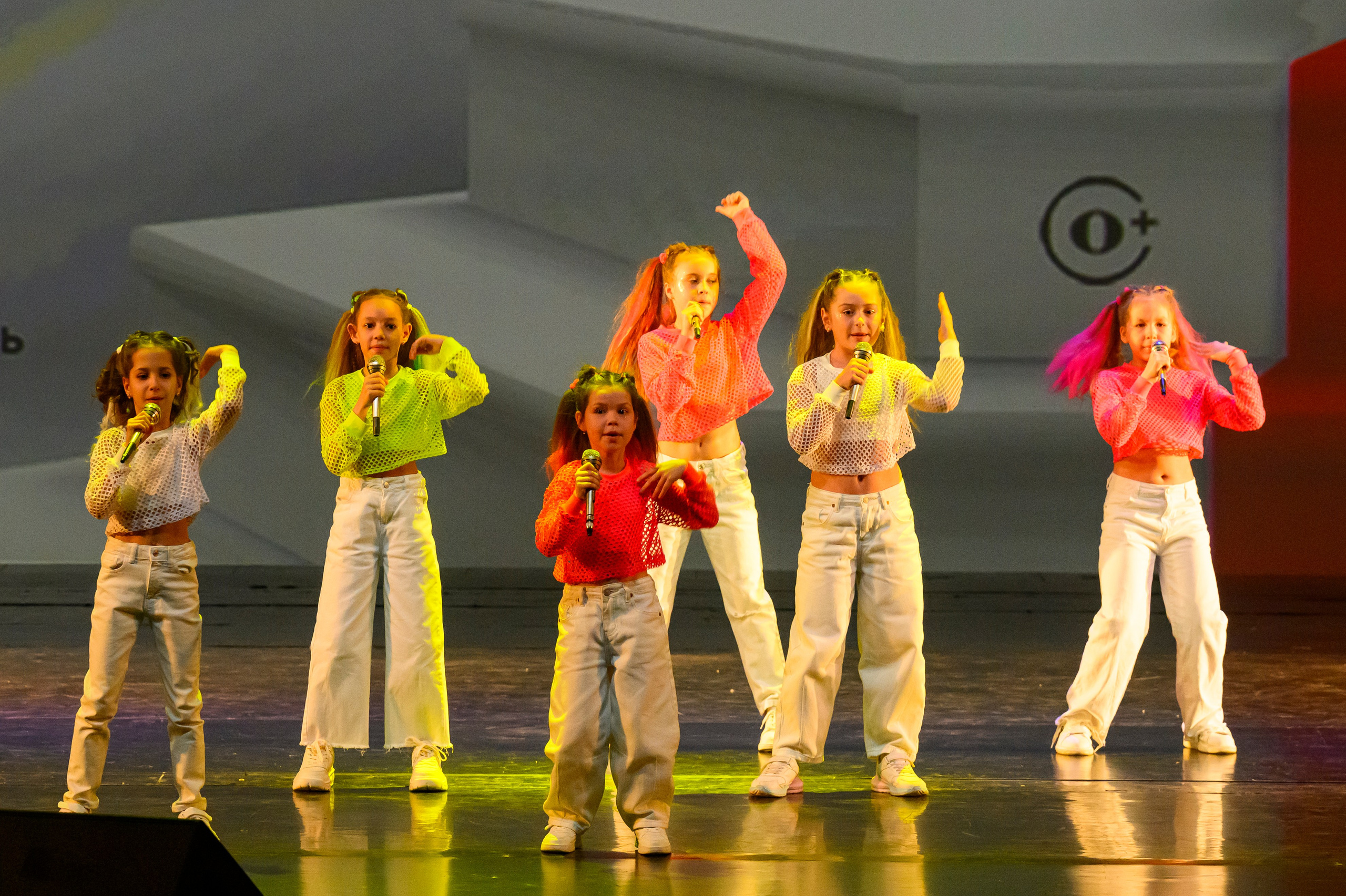 23 апреля, часть 1, БКЗ Октябрьский, г. Санкт-Петербург. Золотое яблочко