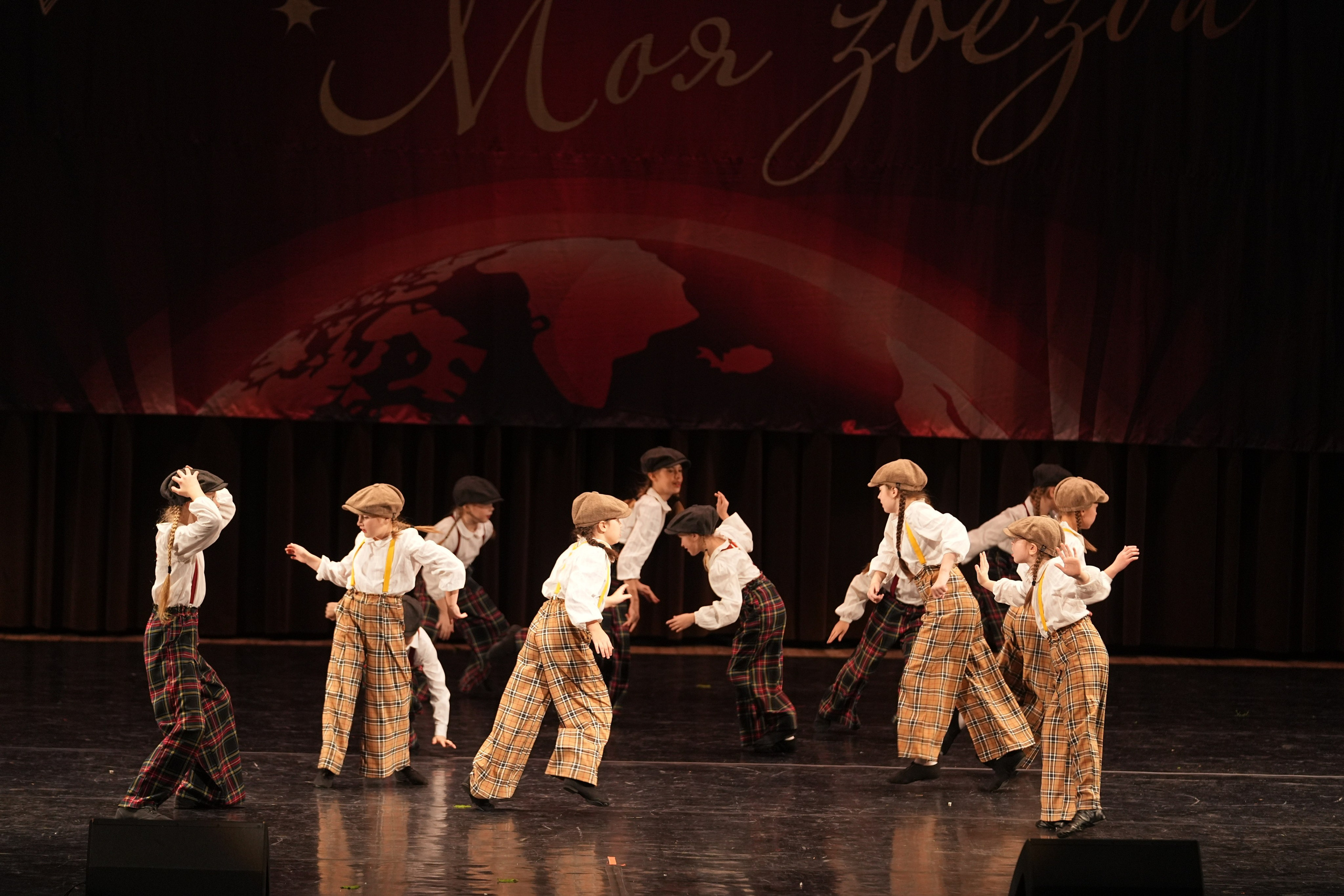 7 декабря, блок 2, г. Москва. Золотое яблочко