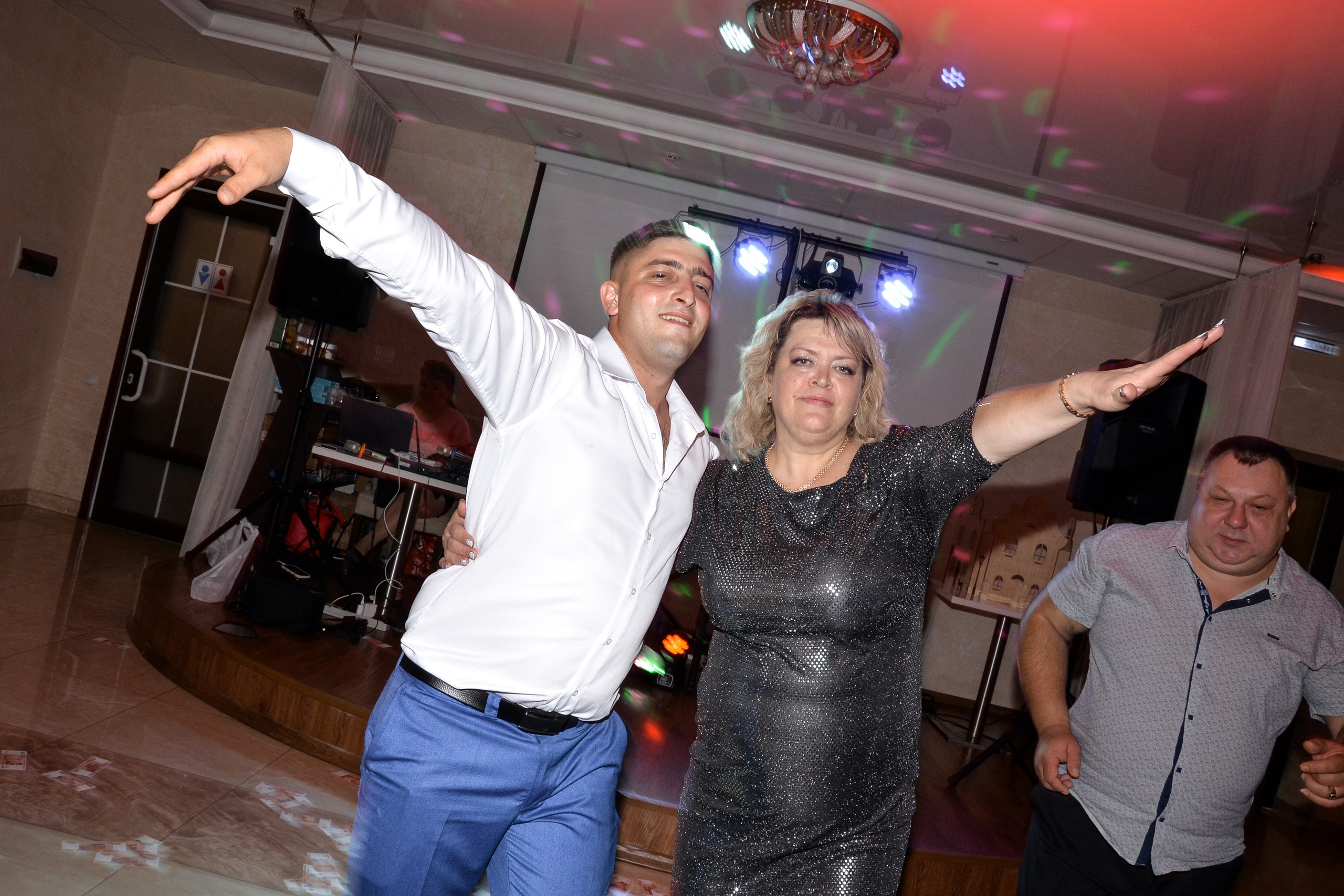 Карина и Саша. 5.09.25. Семейный и свадебный фотограф Галина Абакумова, фотосессии в Белгороде