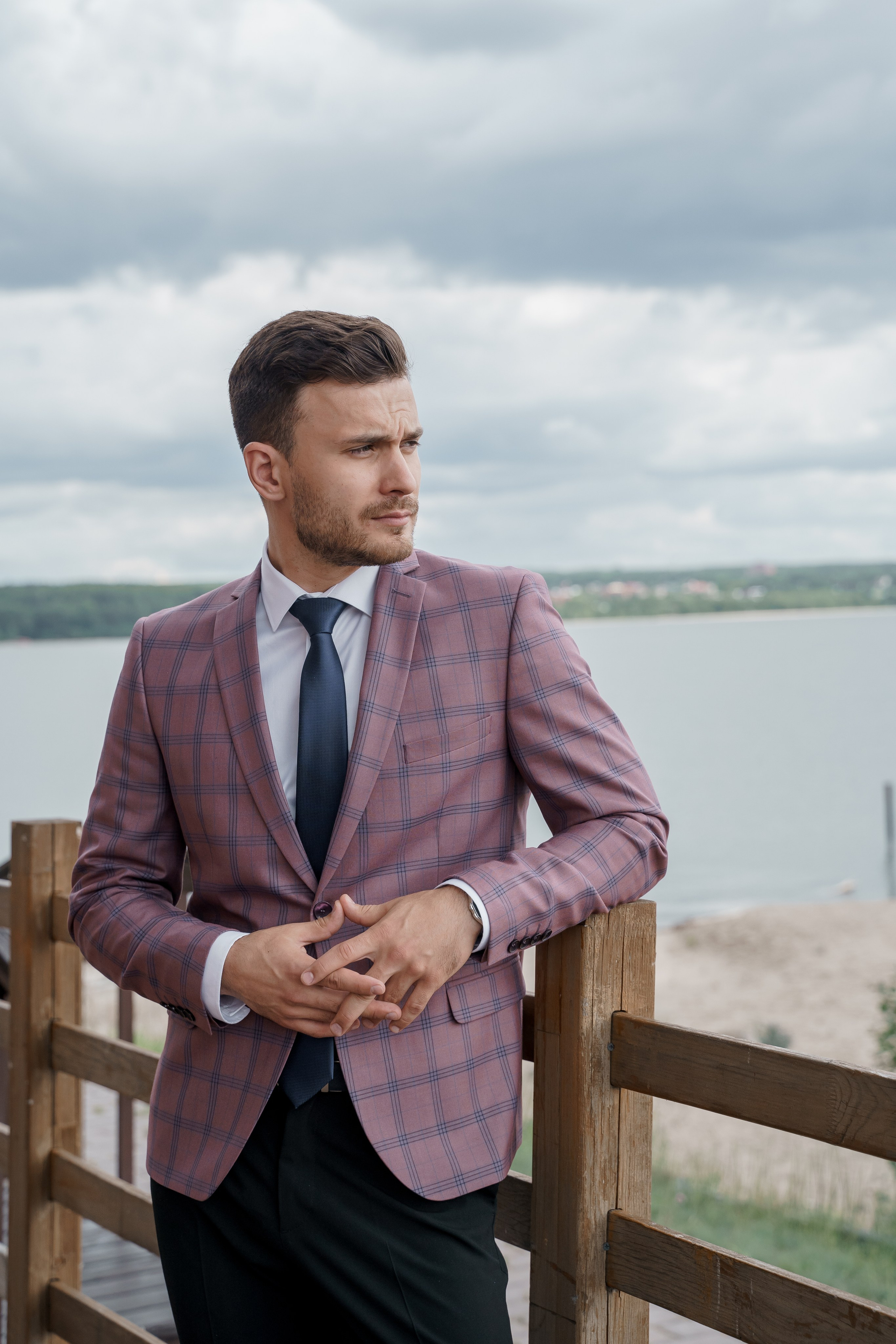 Портфолио Парня модели Глеб Русанду. Продакшен г. Москва съемка мужской одежды, мужские модели, фото и видео, организация под ключ