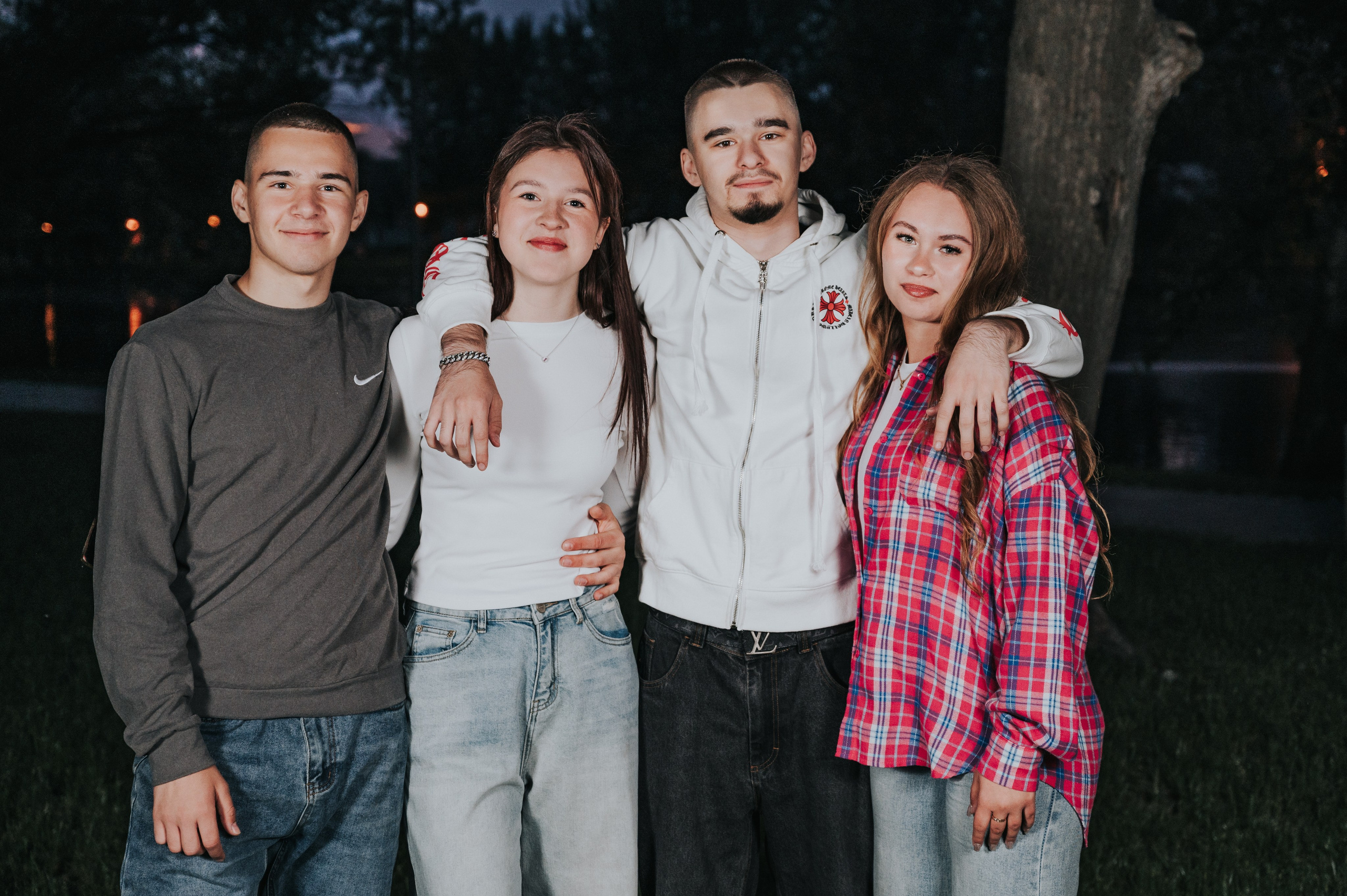 Ночная. Выпускные альбомы и Школьный фотограф в Алексеевке, Бирюче, Красном