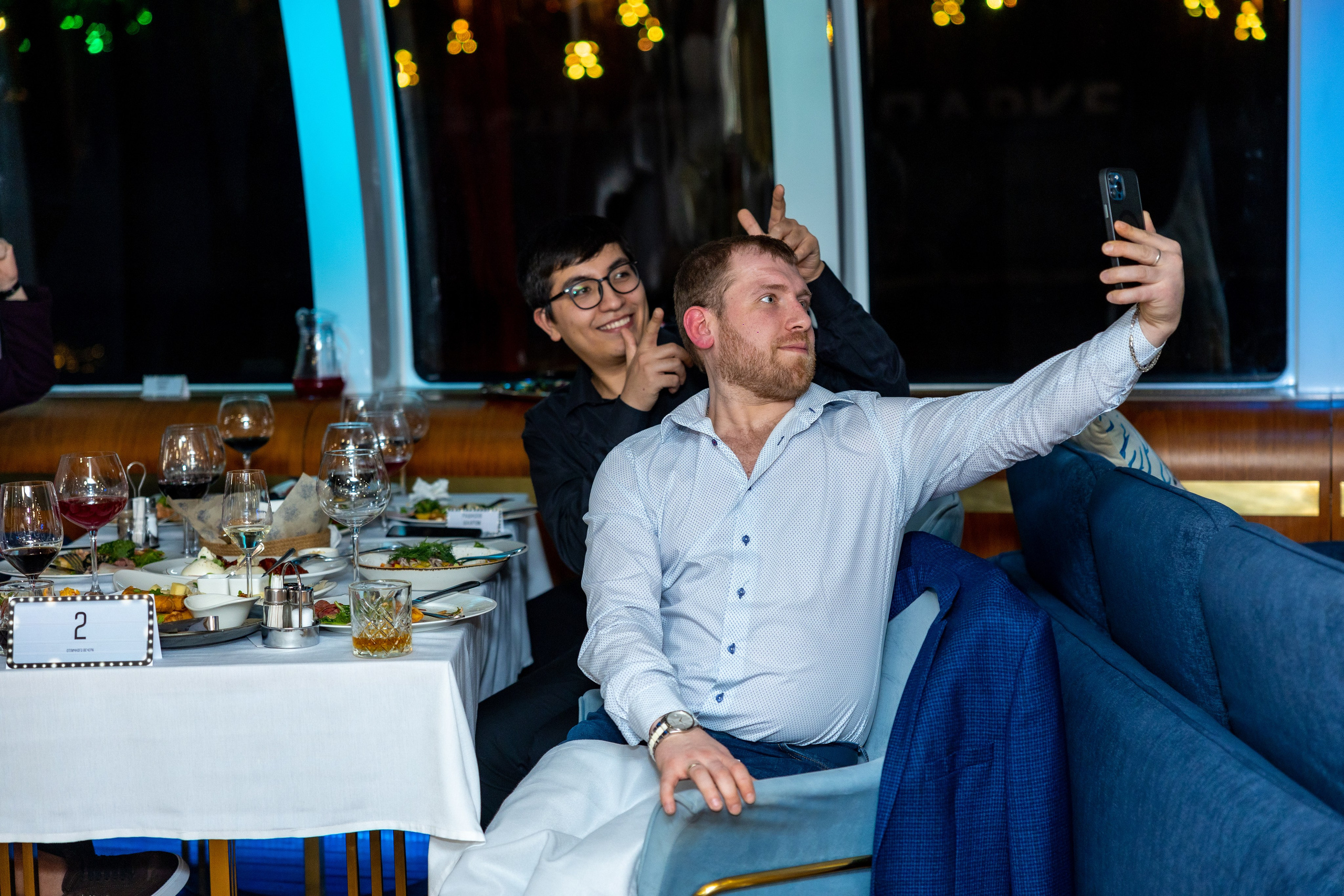 Корпоратив на теплоходе. Дарья Бухреева — фотограф, видеограф и фототерапевт. Москва и мир