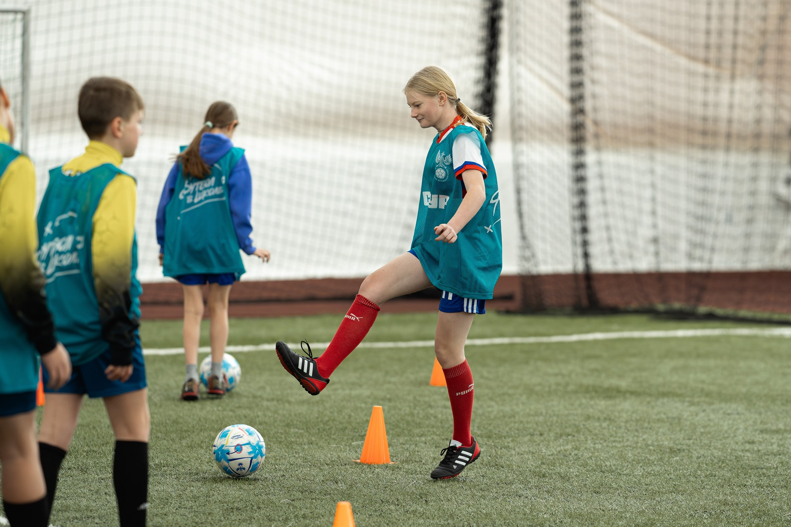 Фестиваль «СИБУР. Урок футбола» в рамках проекта Российского футбольного союза «Футбол в школе». Портретный и репортажный фотограф в Воронеже: Анастасия Пузикова