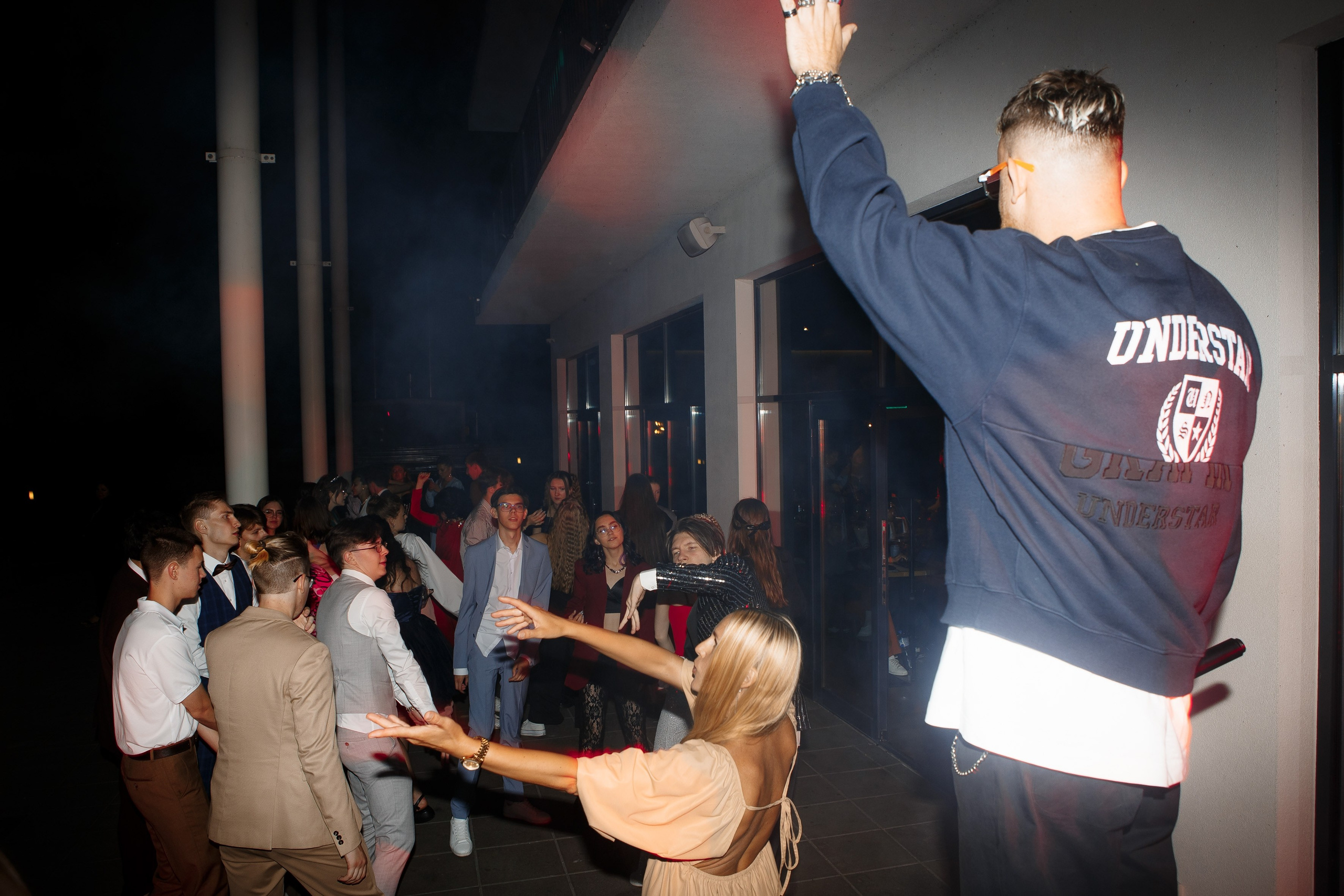 Выпускной Гимназия 12 2024 OpenHouse. Свадебный и портретный Фотограф в Липецке Дмитрий Котюков