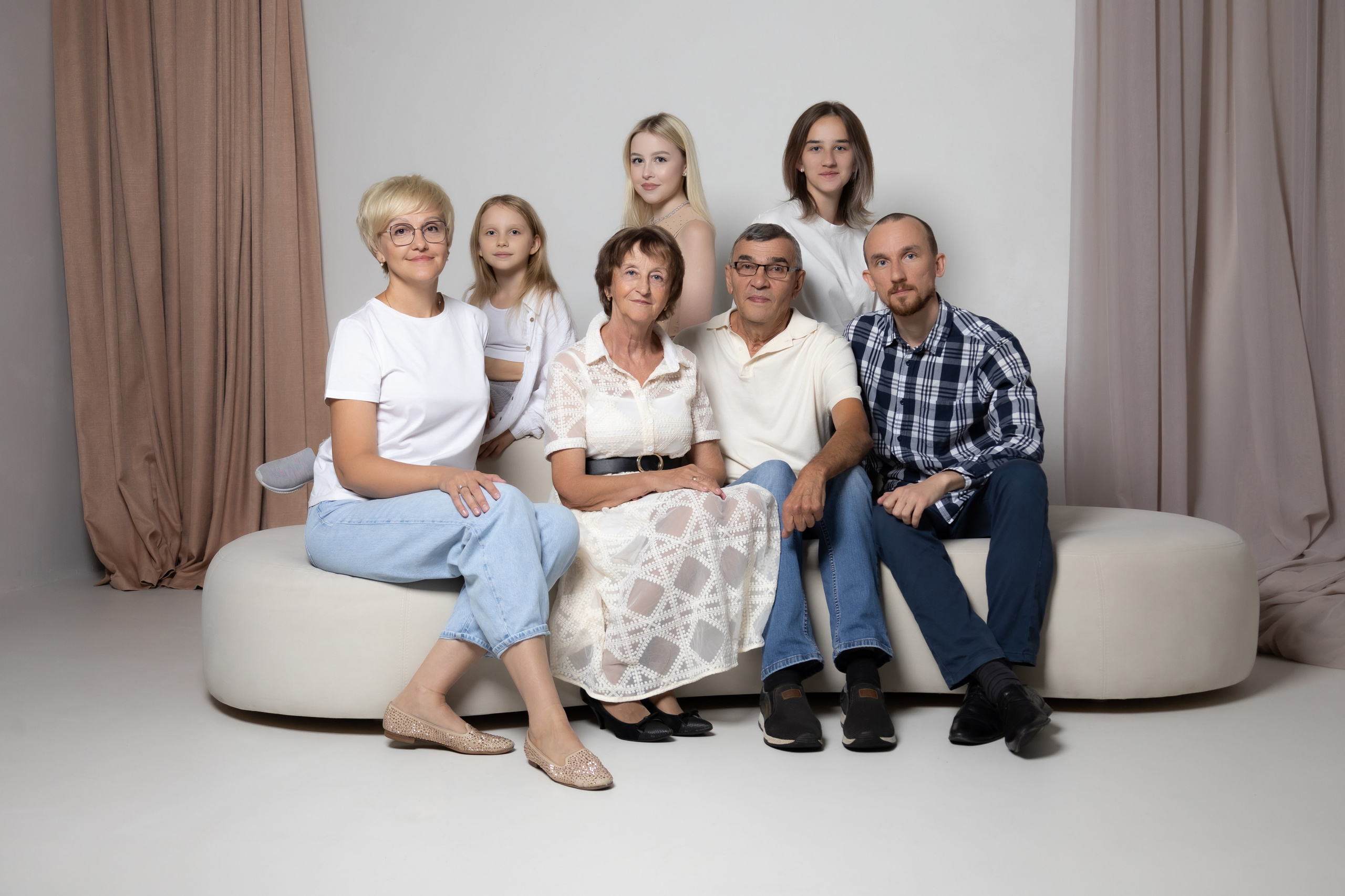 Семейные. Фотограф свадебный, репортажный, индивидуальный, фото для маркетплейсов, брендов, автосалонов