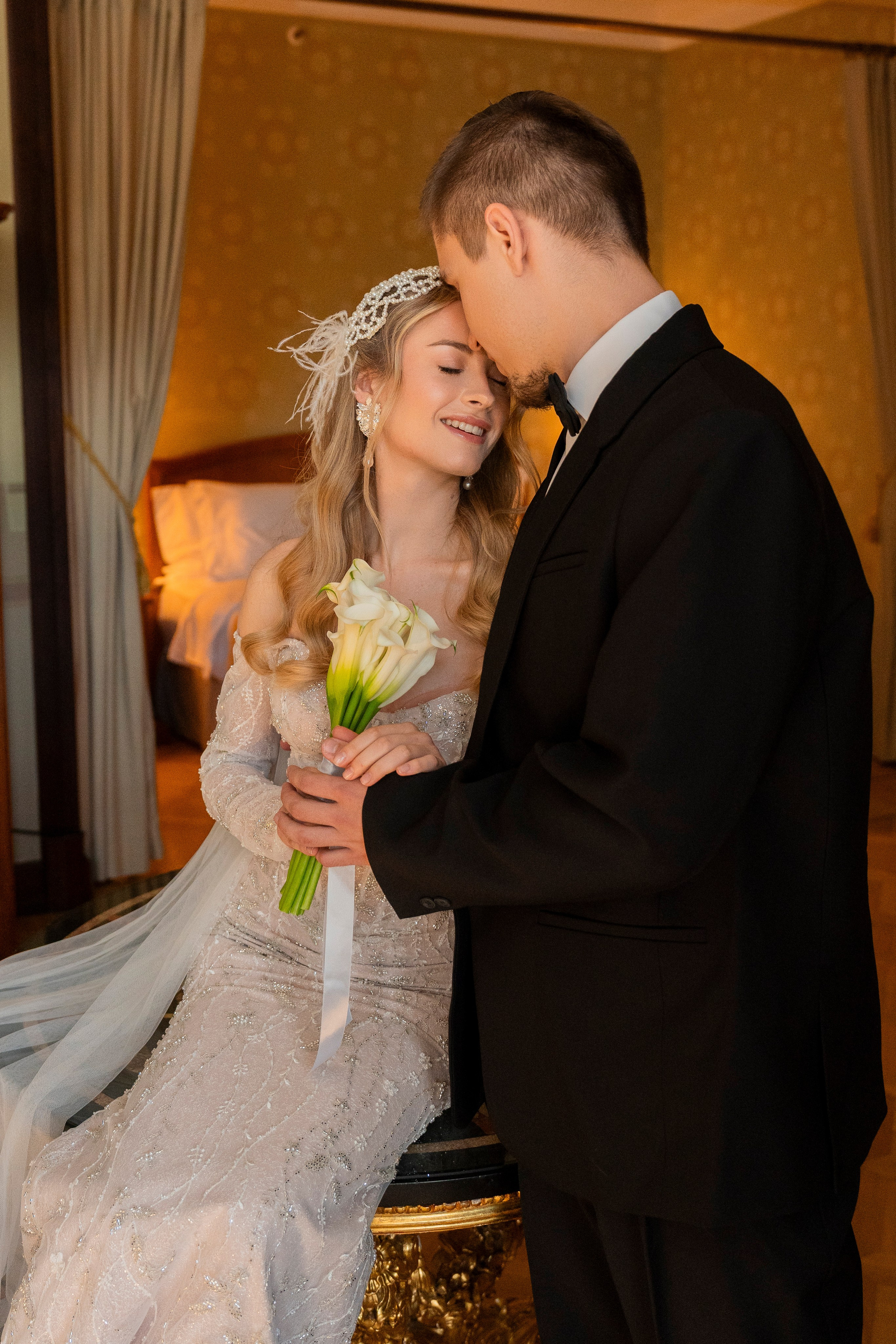 Свадебная фотосессия в отеле Метрополь. Свадебный фотограф в Москве Анна Полушина