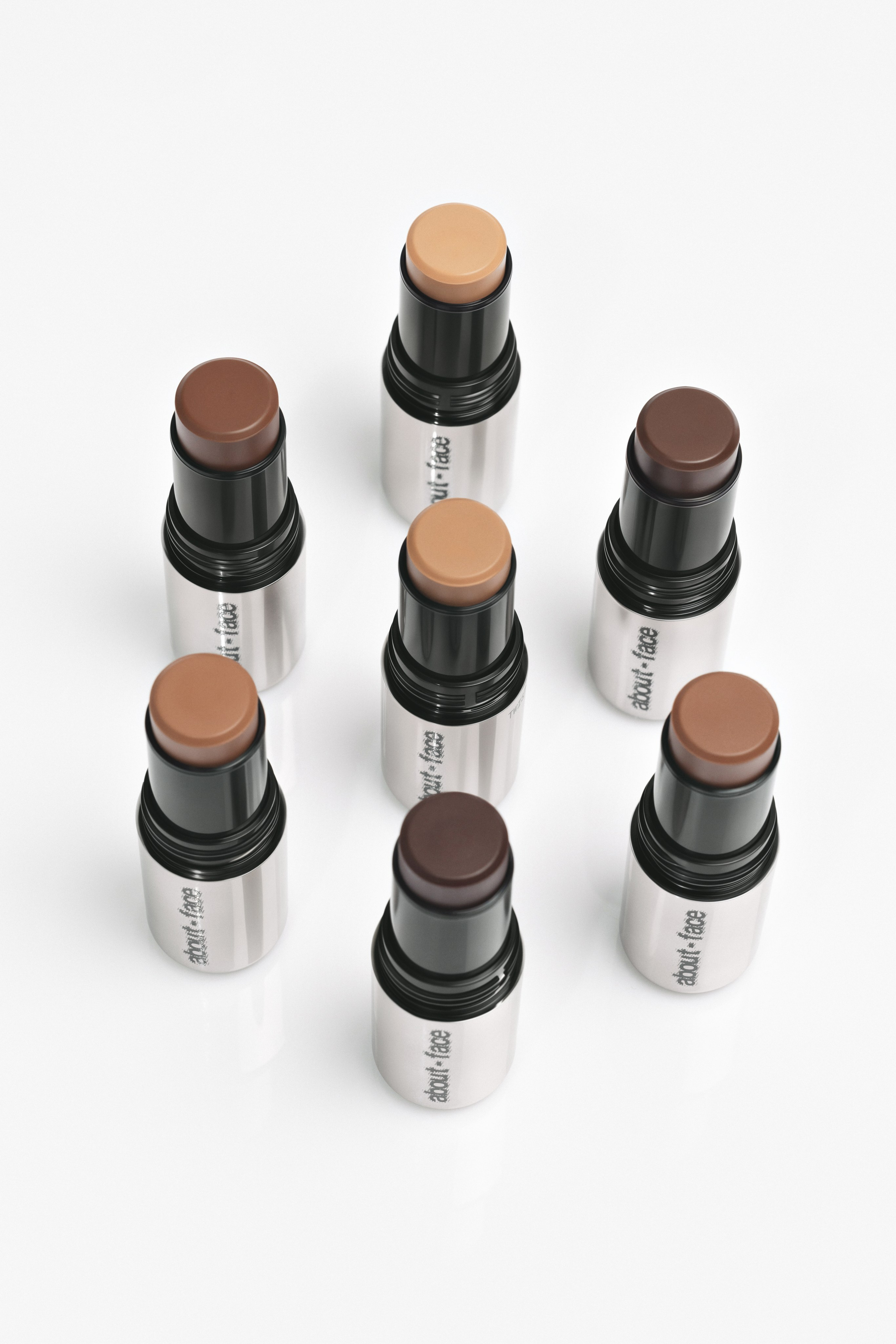 About face Bronzer. Retouching, photo editing, portfolio retoucher