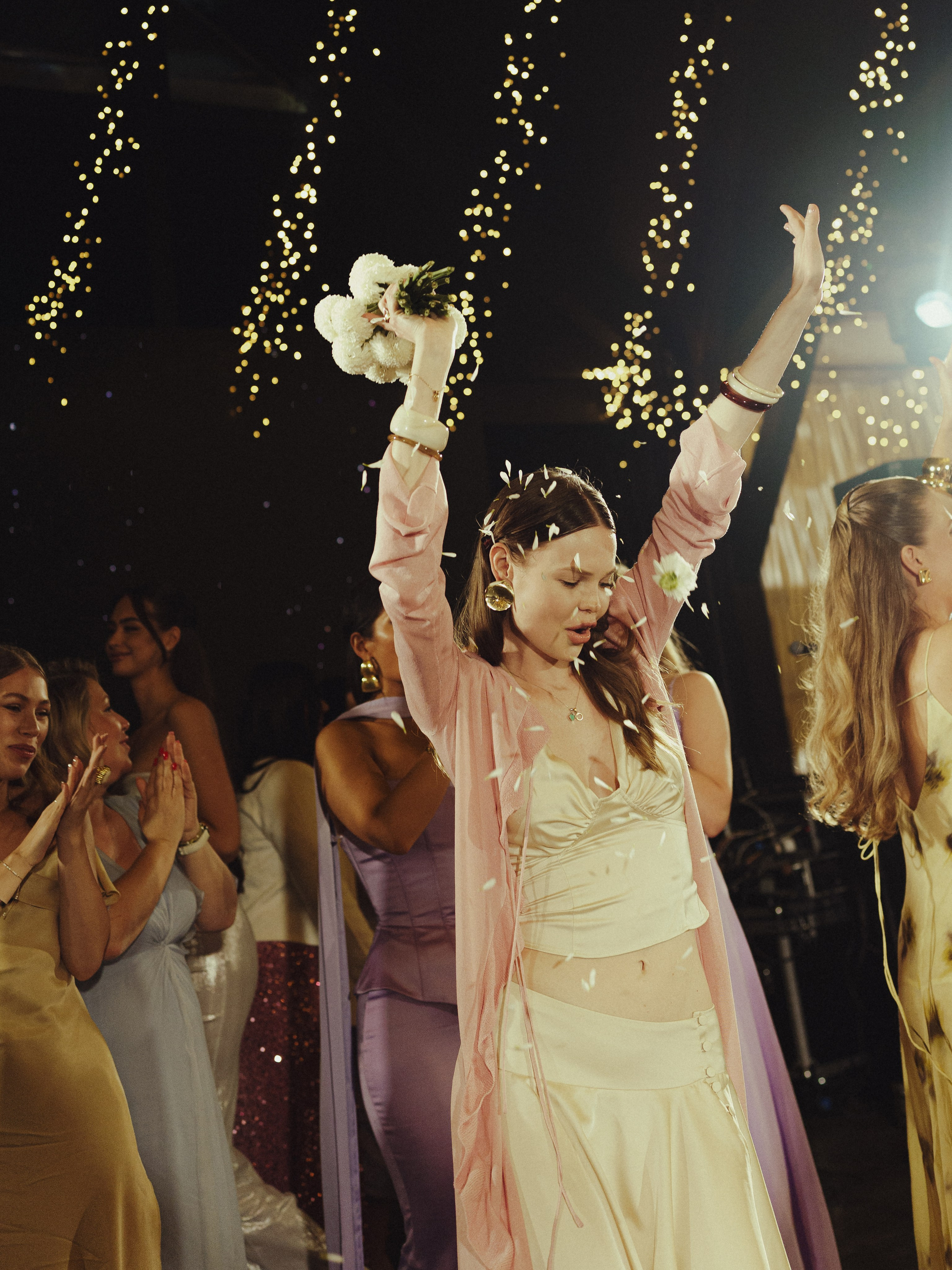 И даже птицы им пели песни. Свадебный фотограф Наташа Алешина