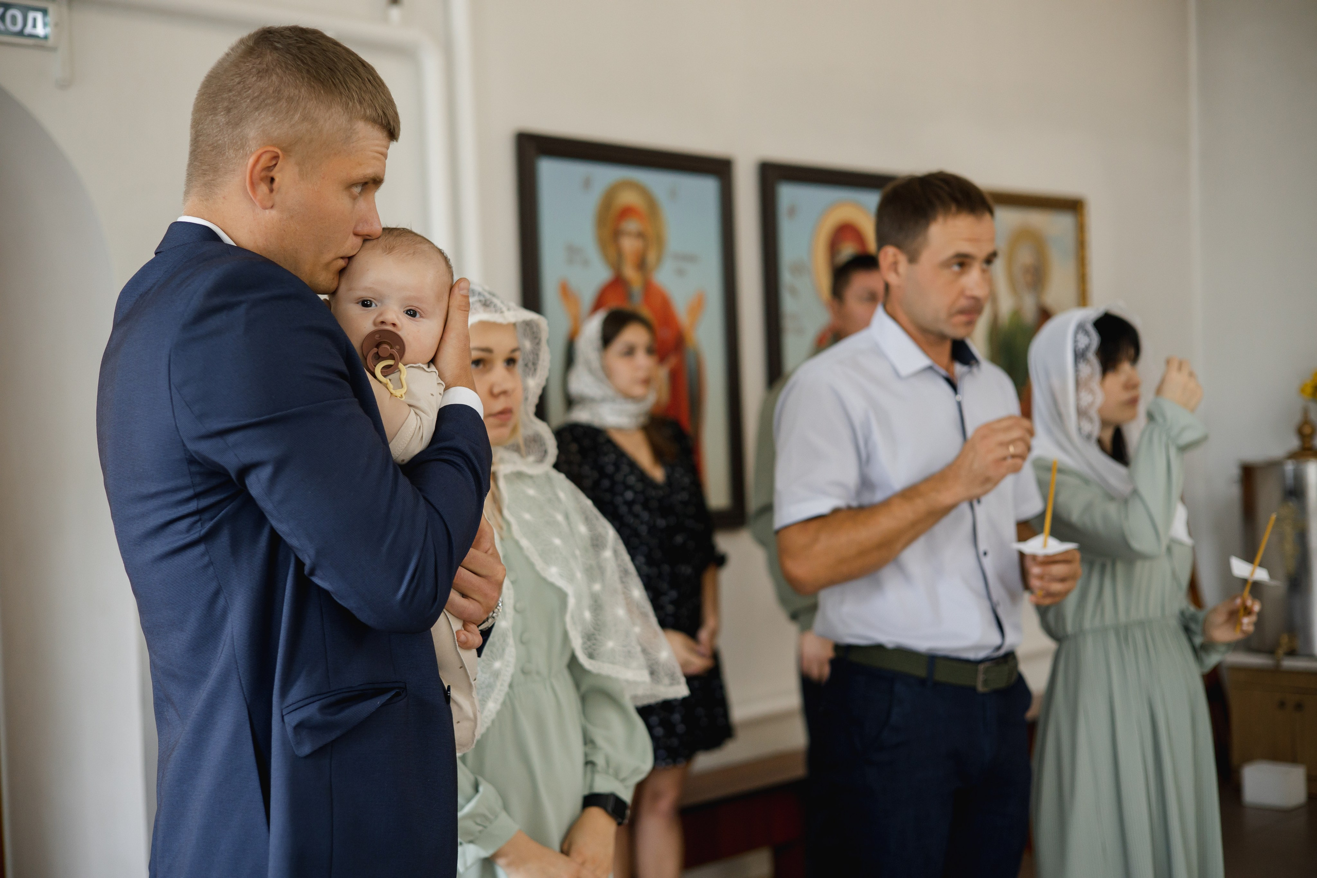 Крещение Ивана в Храме Святой Троицы Живоначальной. Свадебный и семейный фотограф Ольга Разрядова