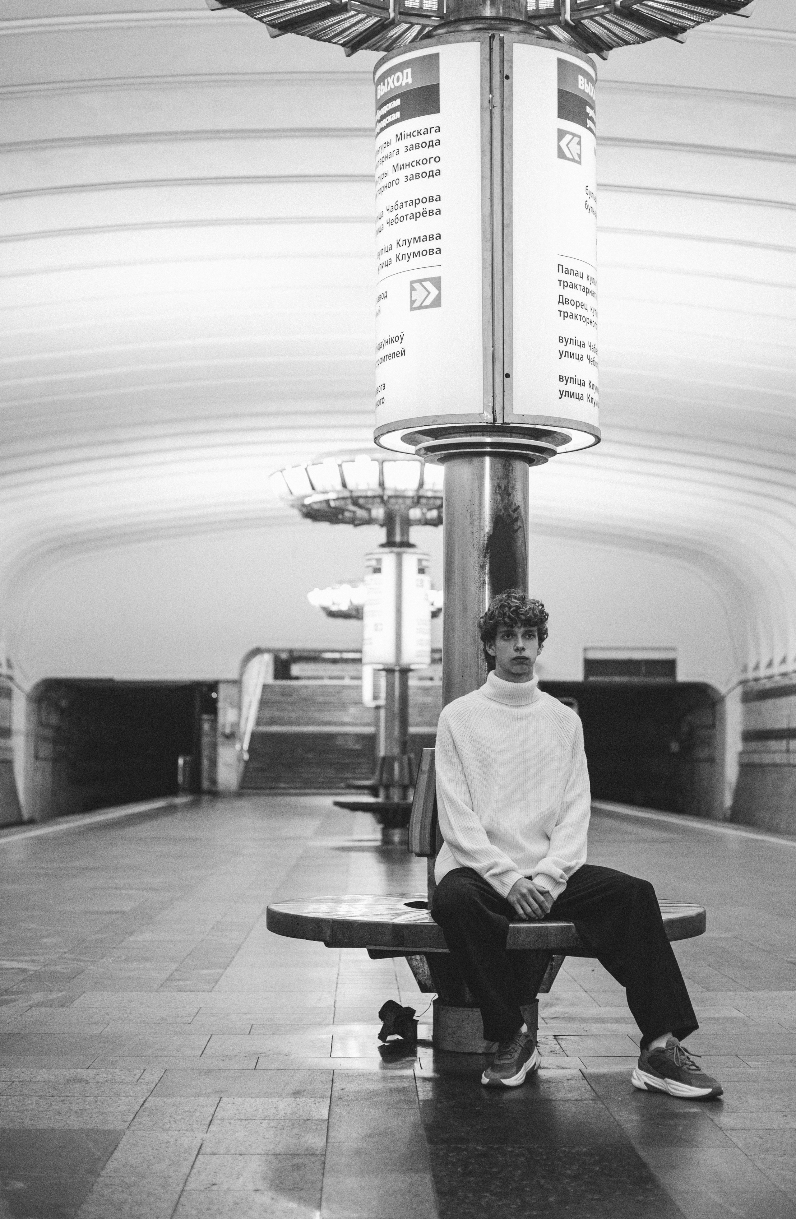 Иван в метро. Портретный фотограф в Минске