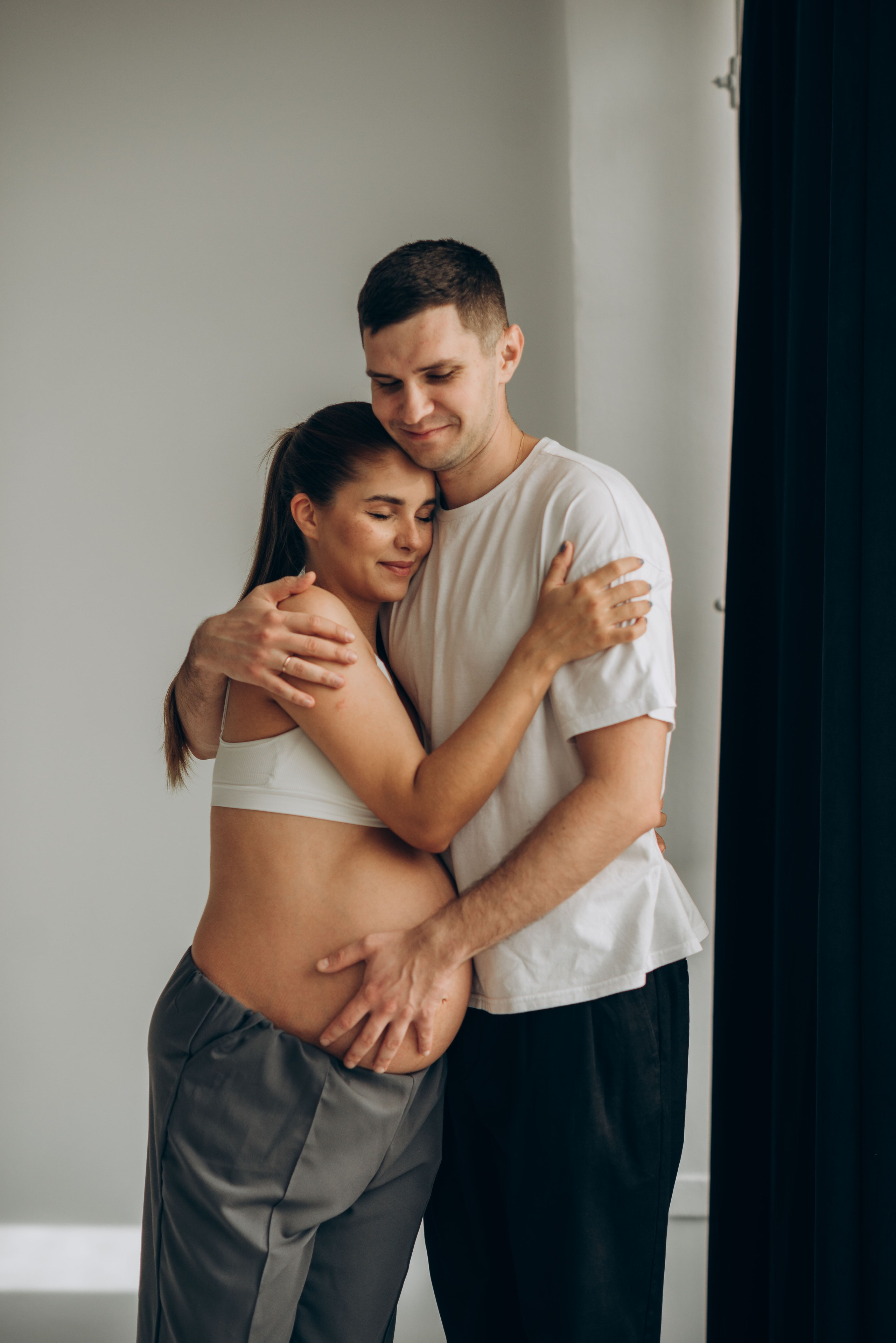 Фотосессия беременности в студии. Семейный фотограф в Домодедово и Москве Елена Пичугина