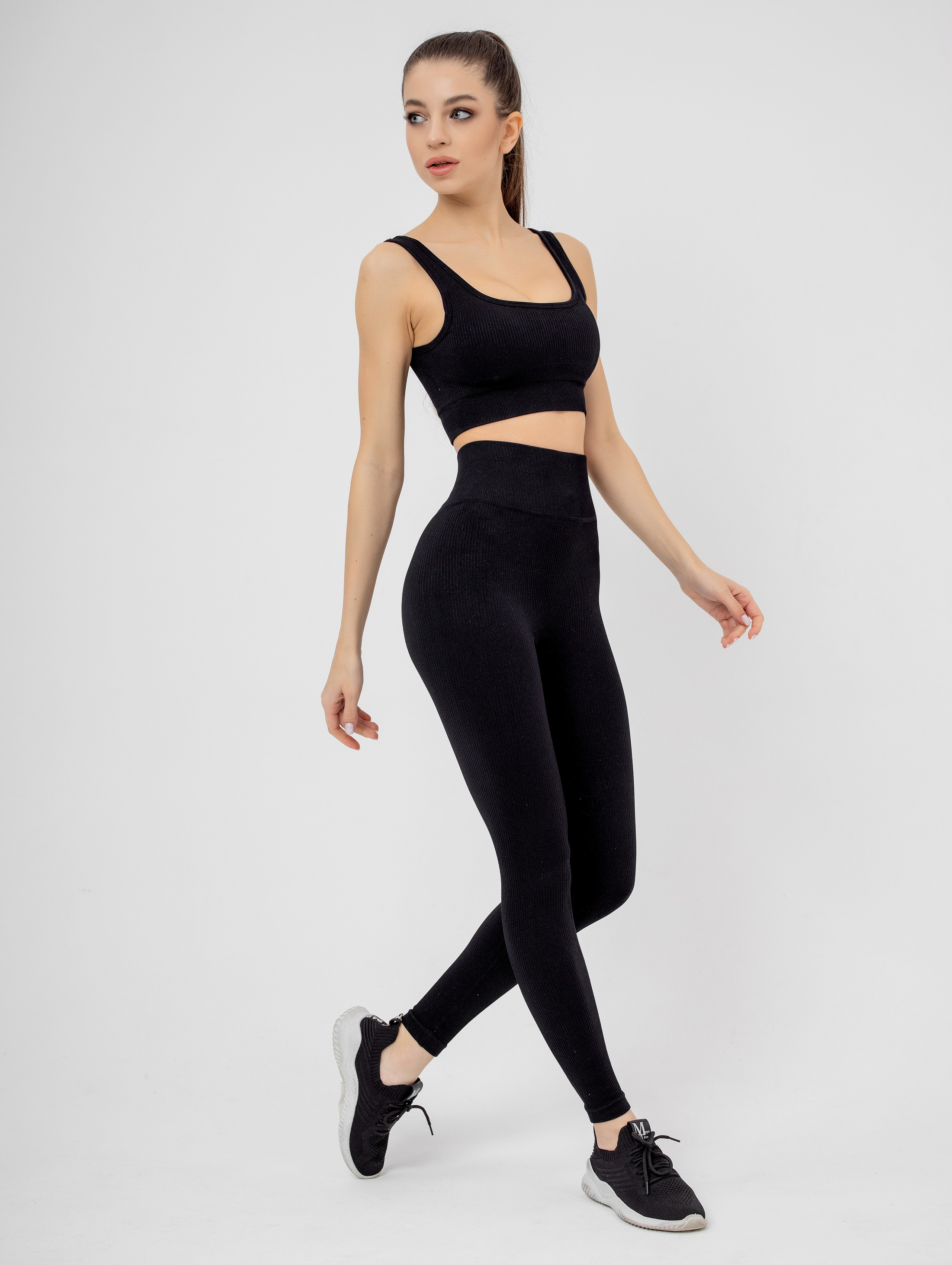 Анна, 40-42 р-р, 168 рост. KED Production — продакшн из СПб. Создаём фото, видео и контент, который помогает брендам и селлерам продавать больше