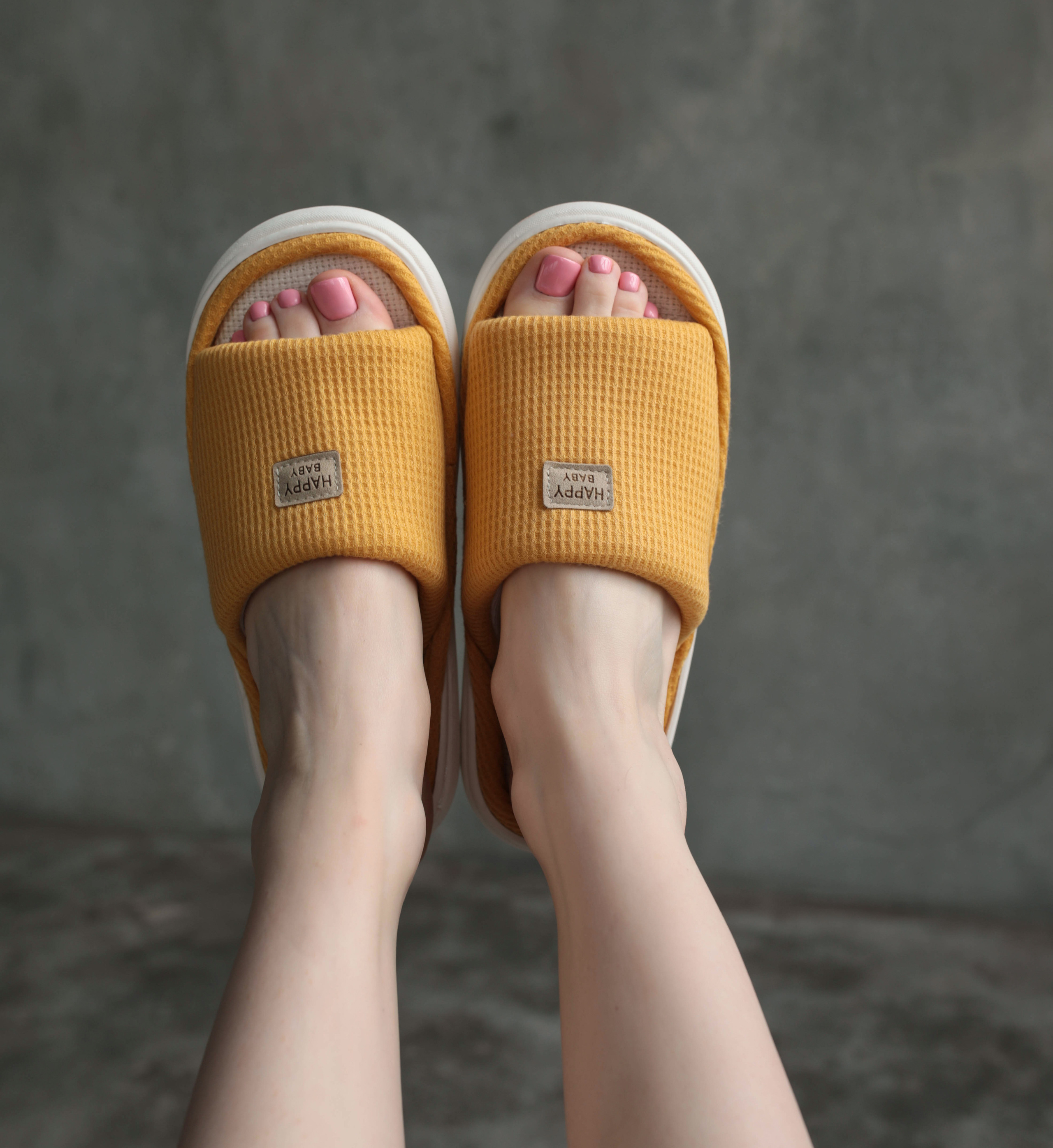 Тапки домашние WB. Профессиональный фотограф