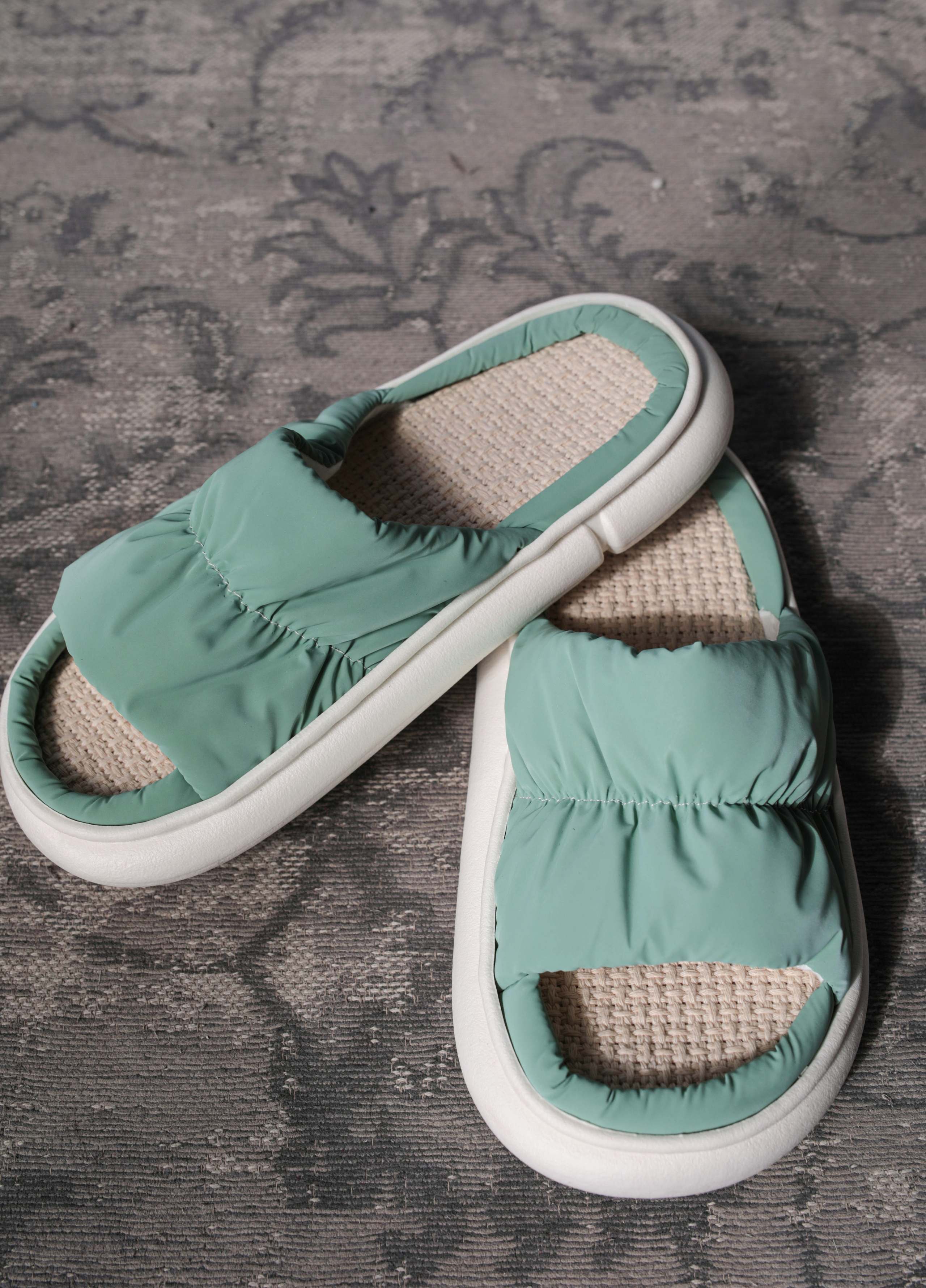 Реклама домашних тапок. Профессиональный фотограф