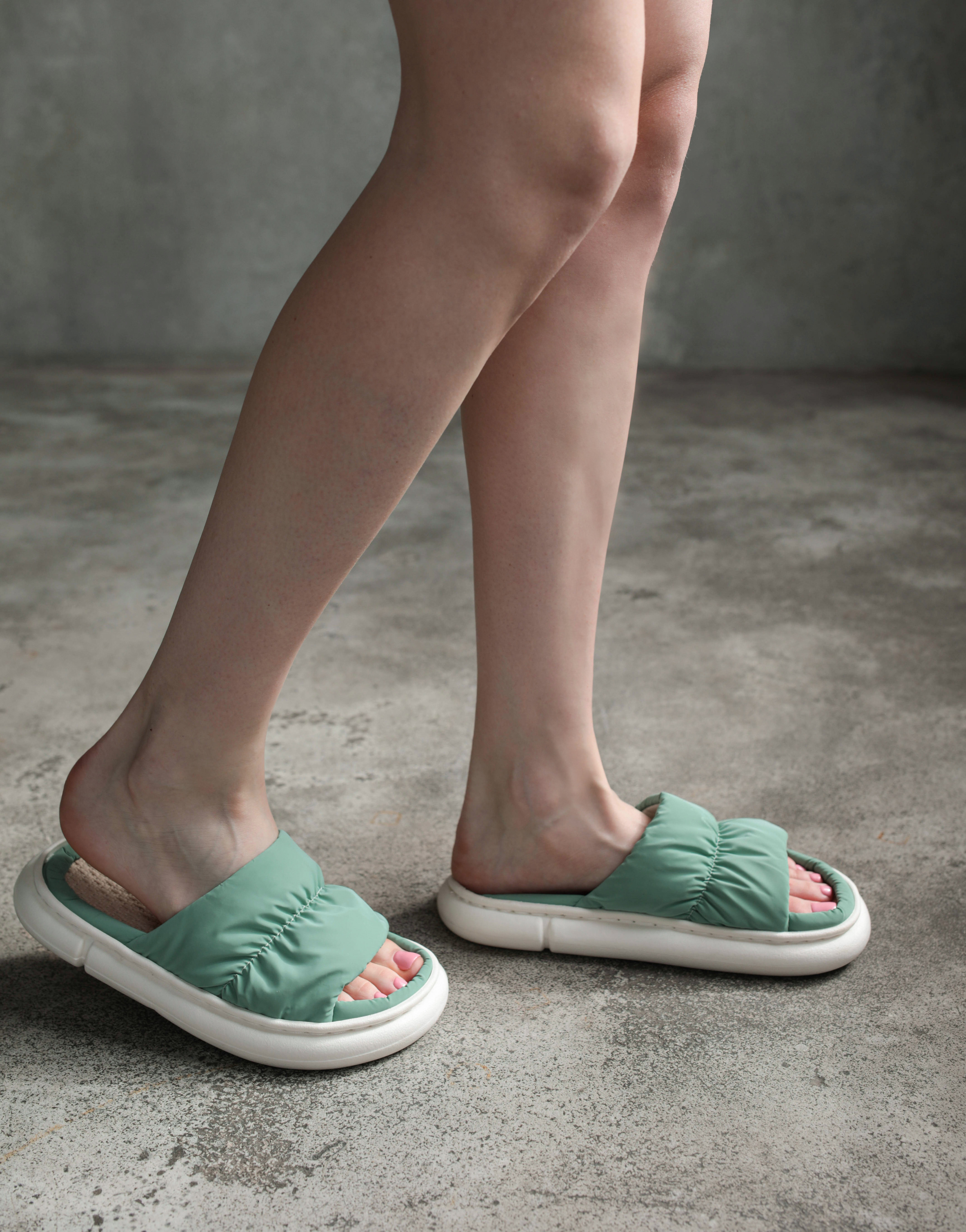 Реклама домашних тапок. Профессиональный фотограф