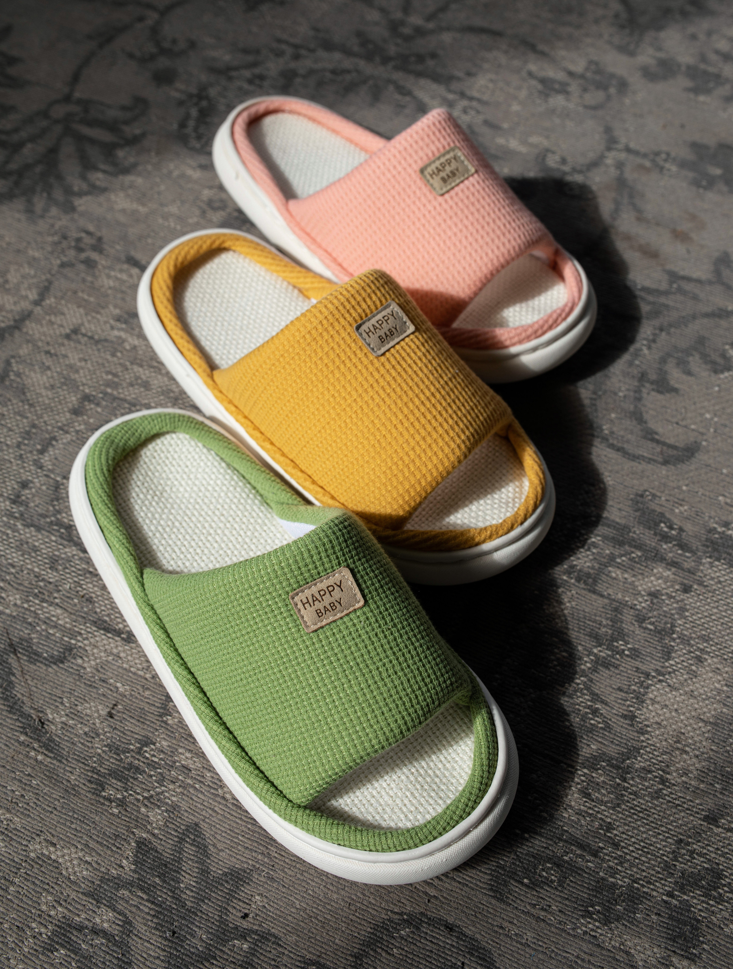 Тапки домашние WB. Профессиональный фотограф